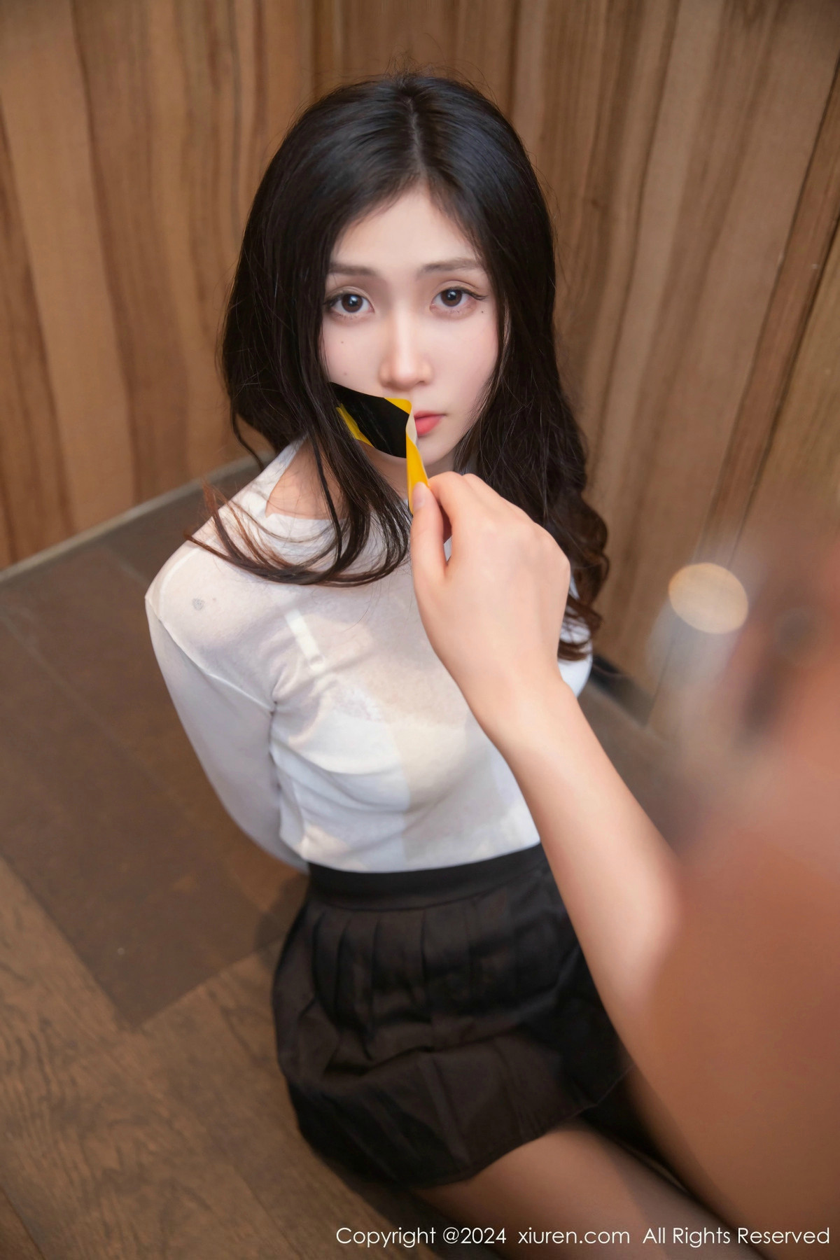 [秀人网] 2024.11.21 No.9481 刘婷婷 短裙美腿  第8张