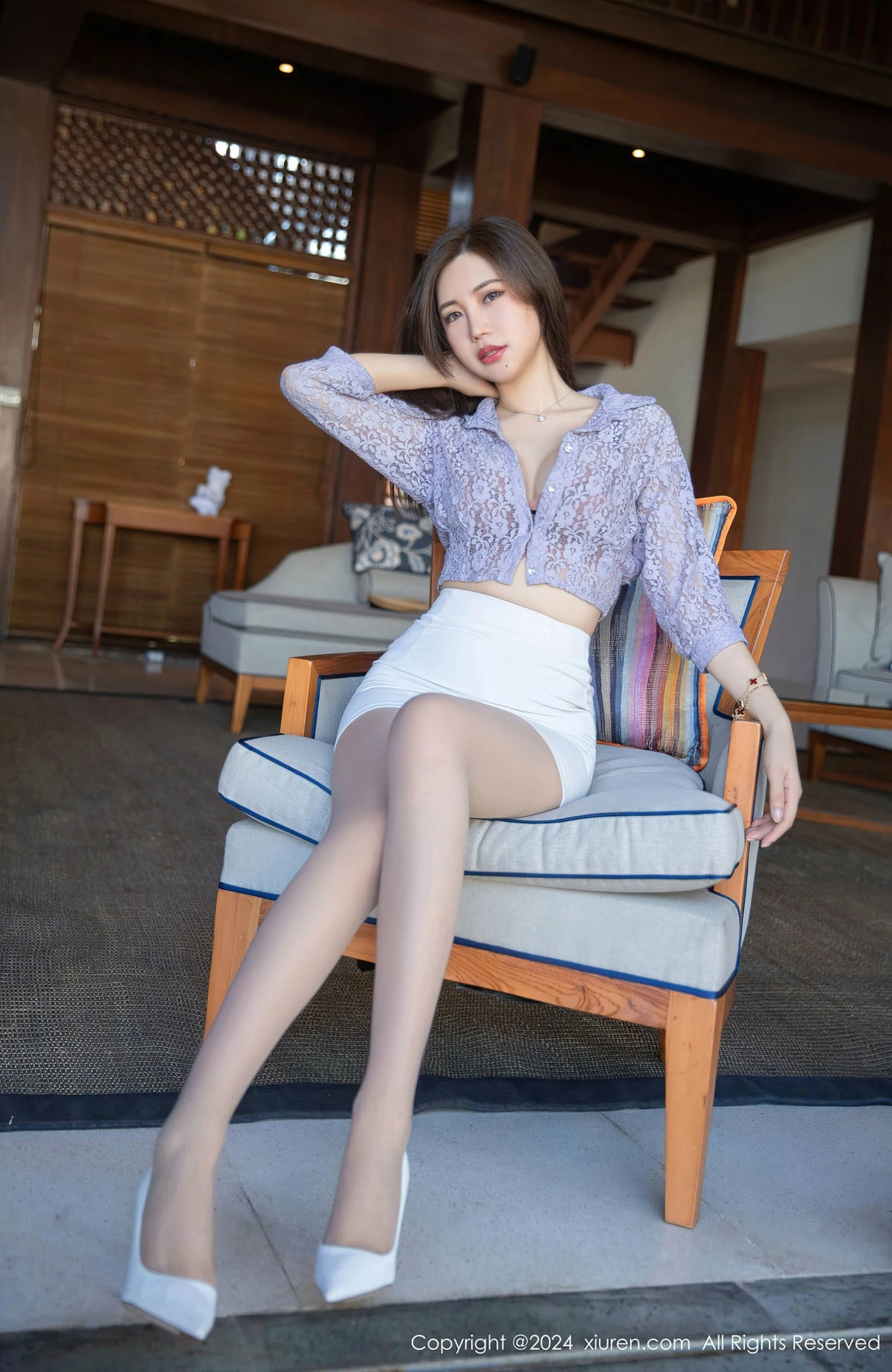 [秀人网] 2024.03.27 No.8299 绮里嘉ula 美腿丝袜  第13张