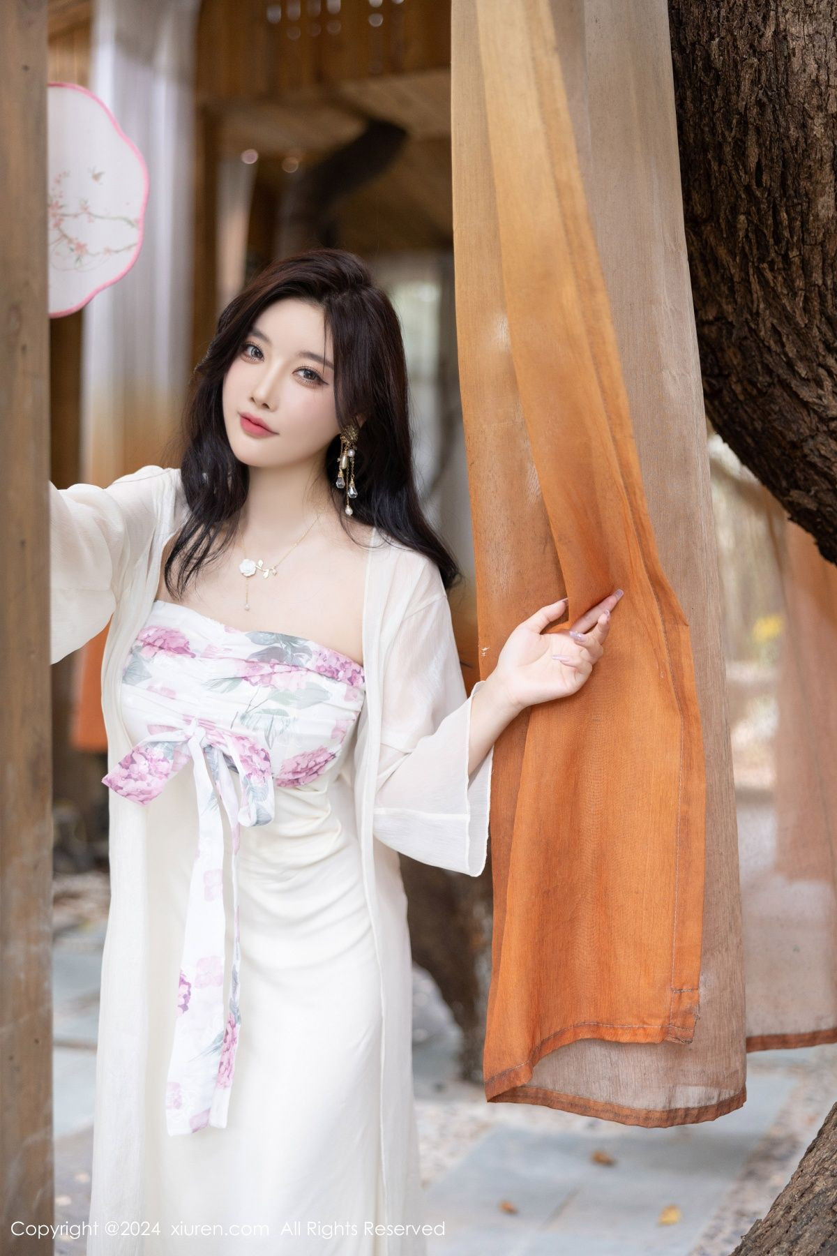 [秀人网] 2024.07.26 No.8926 杨晨晨Yome 丝袜美腿  第1张