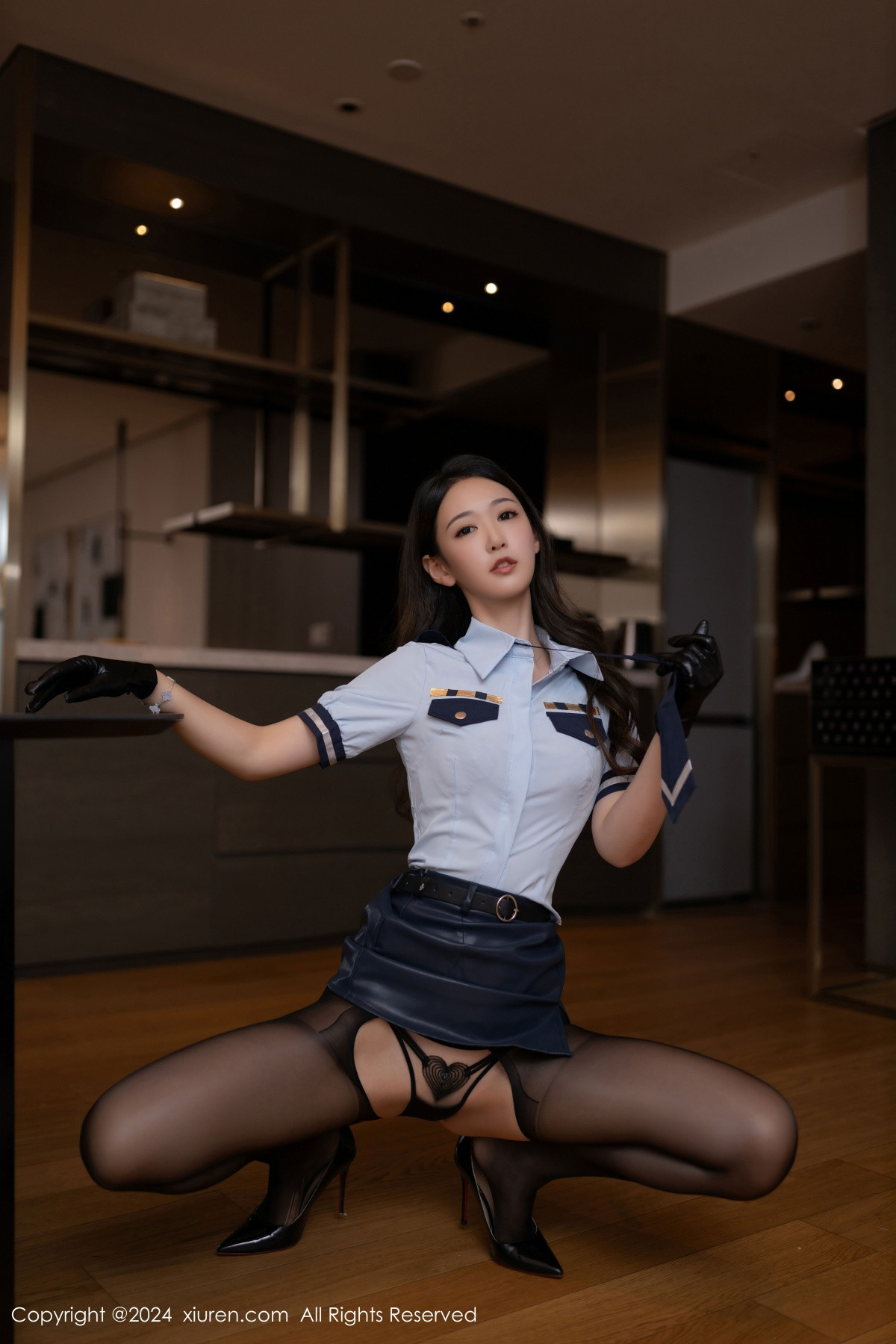 [秀人网] 2024.10.28 No.9356 唐安琪 黑丝美腿  第19张