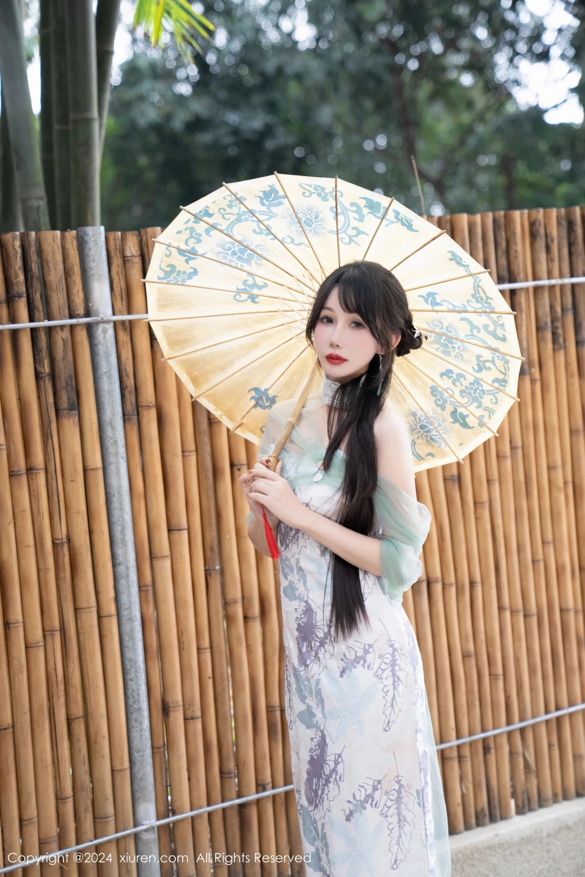[秀人网] 2024.04.25 No.8448 波巧酱 美腿性感  第44张