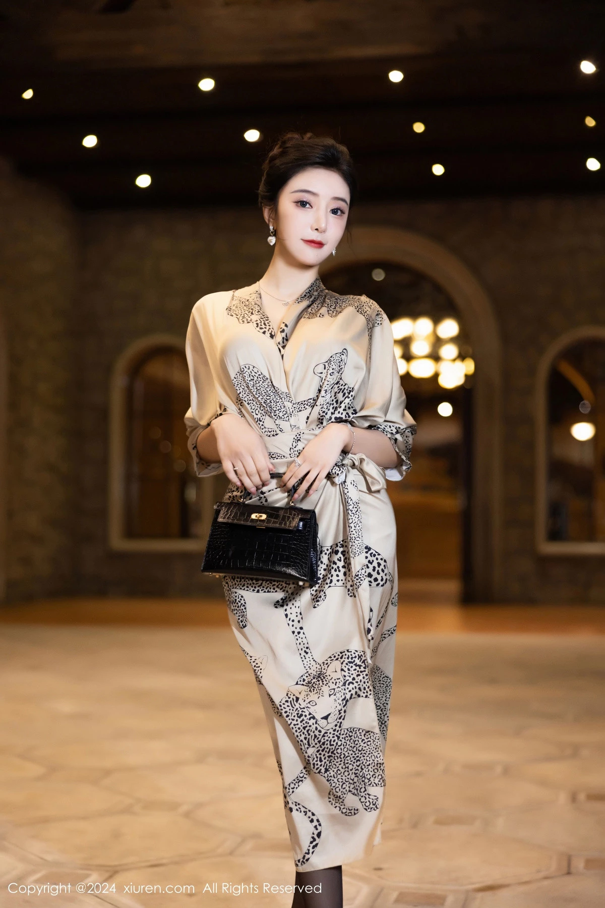 [秀人网] 2024.05.09 No.8510 王馨瑶yanni 黑丝美腿