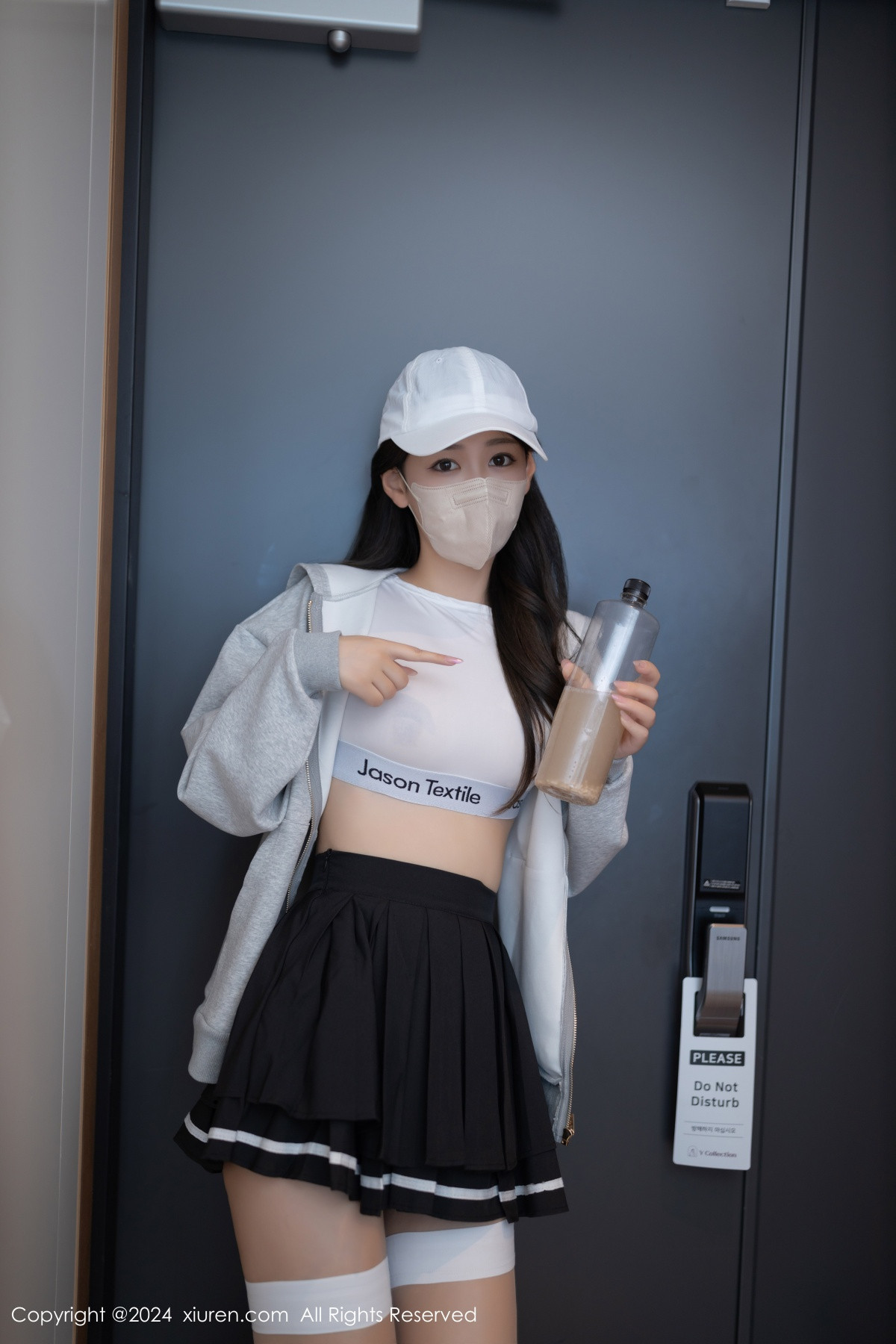[秀人网] 2024.09.23 No.9196 唐安琪 丝袜美腿  第8张