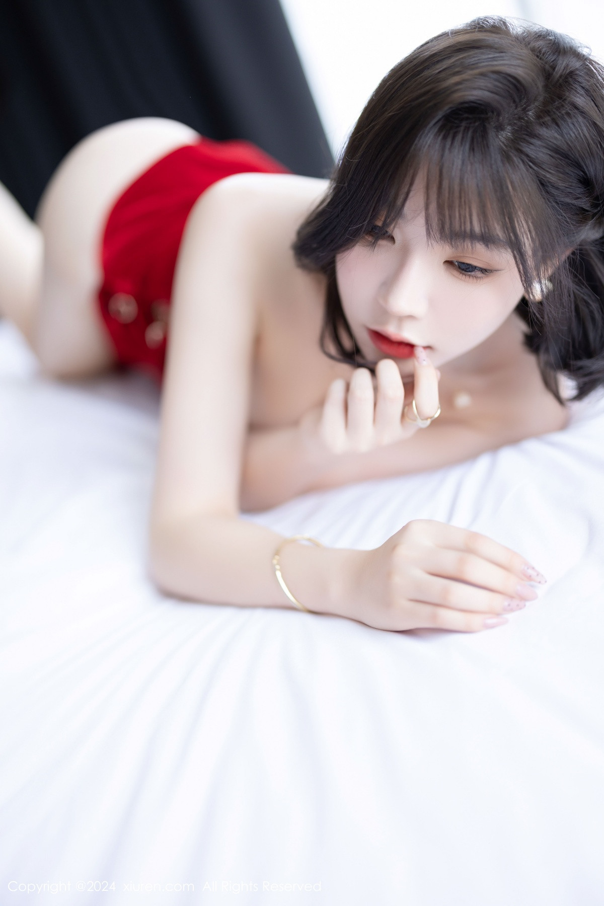 [秀人网] 2024.09.29 No.9229 徐莉芝Booty 美腿黑丝  第51张