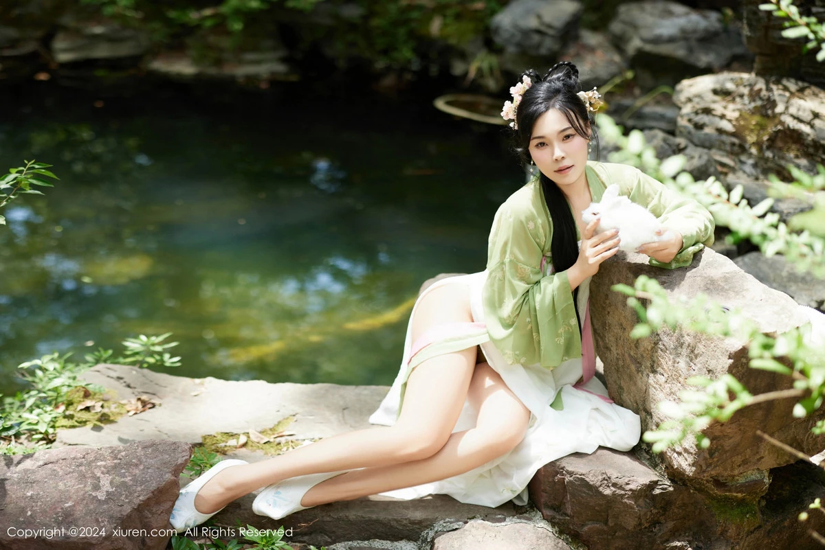 [秀人网] 2024.09.14 No.9162 麦田 性感美臀  第11张