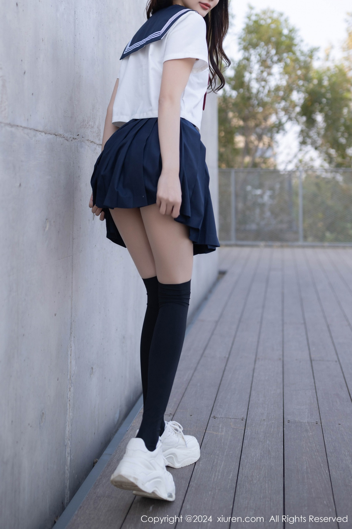 [秀人网] 2024.10.17 No.9305 陆萱萱 丝袜美腿  第2张