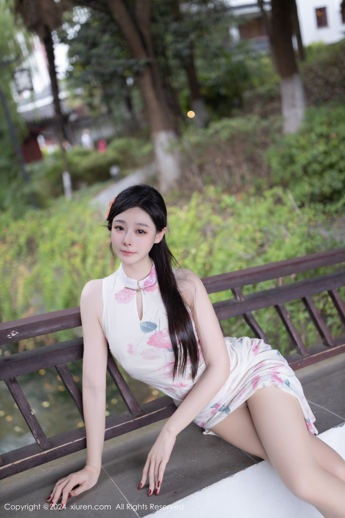[秀人网] 2024.08.29 No.9087 小逗逗 丝袜美腿  第23张