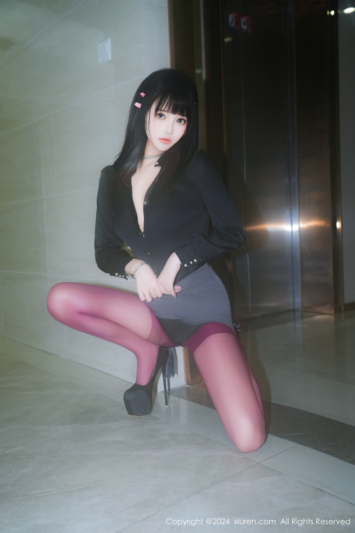 [秀人网] 2024.09.11 No.9142 小兔纯纯 丝袜美腿  第8张