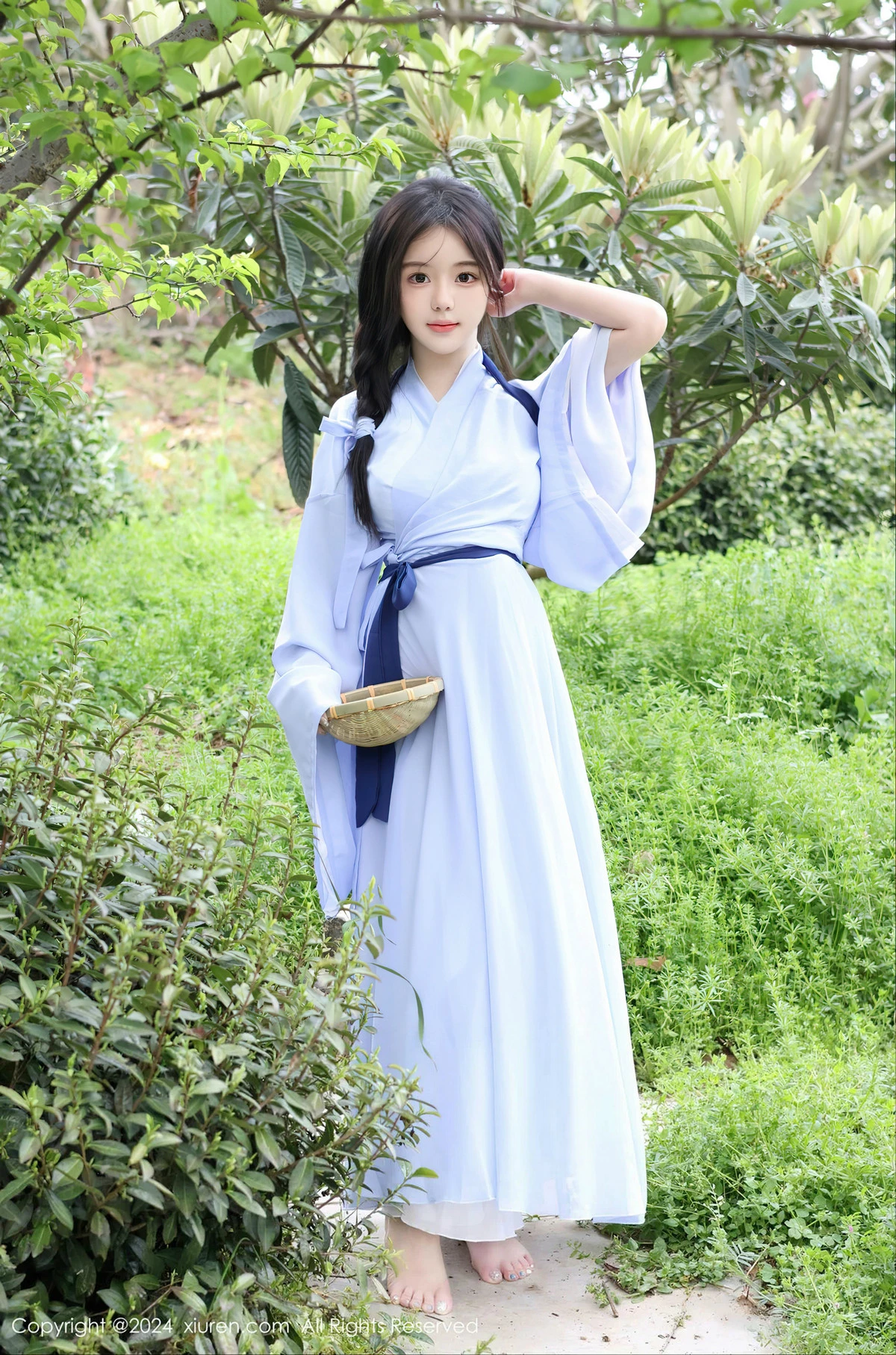 [秀人网] 2024.04.12 No.8386 小薯条nienie 美臀性感  第16张