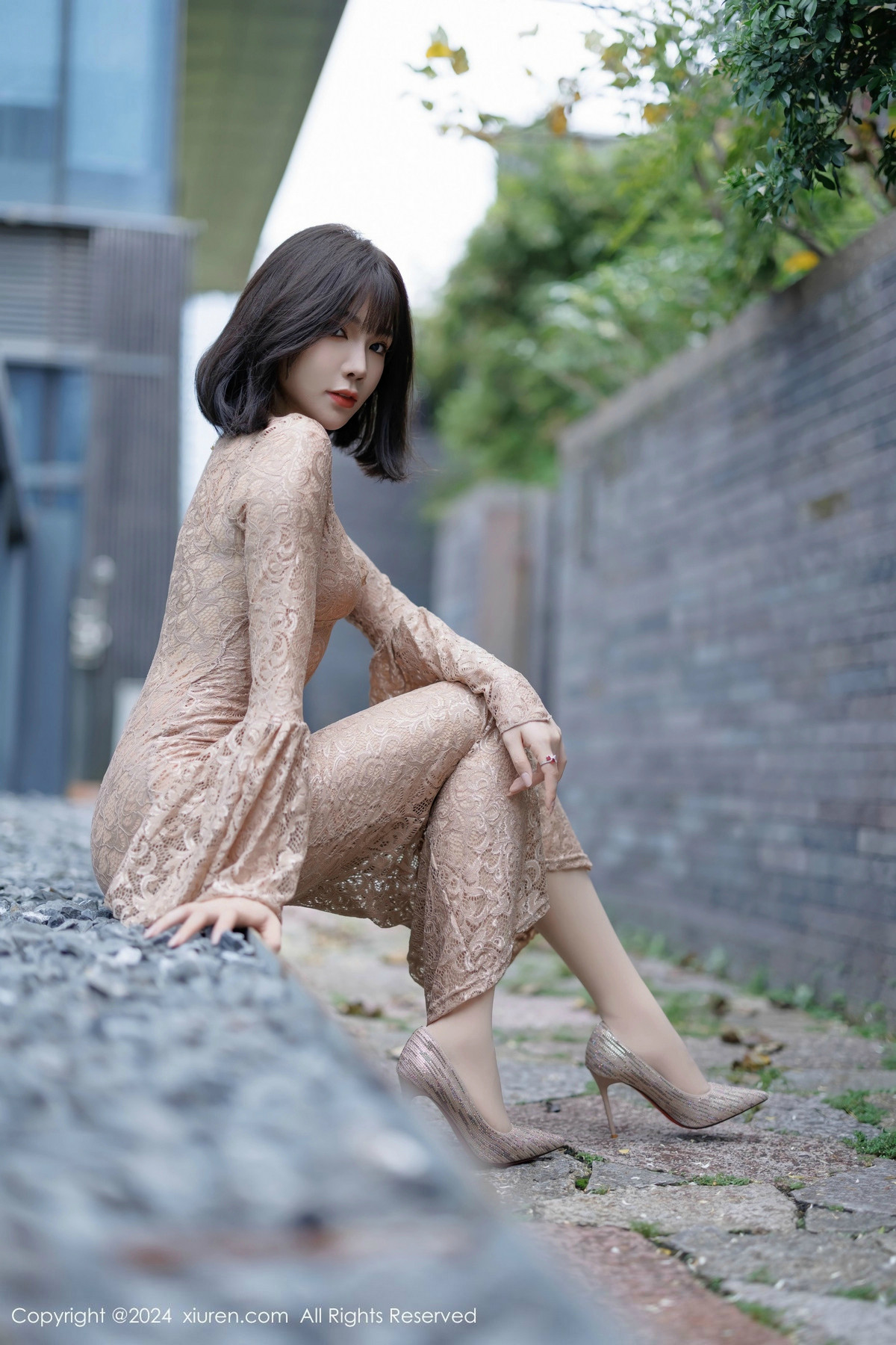 [秀人网] 2024.11.07 No.9412 徐莉芝Booty 美腿丝袜  第17张