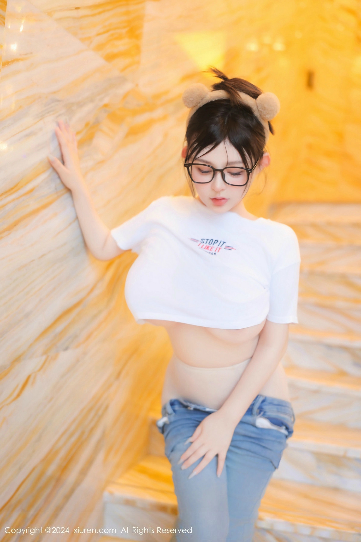 [秀人网] 2024.07.05 No.8809 娜娜子yy 翘臀美腿  第26张