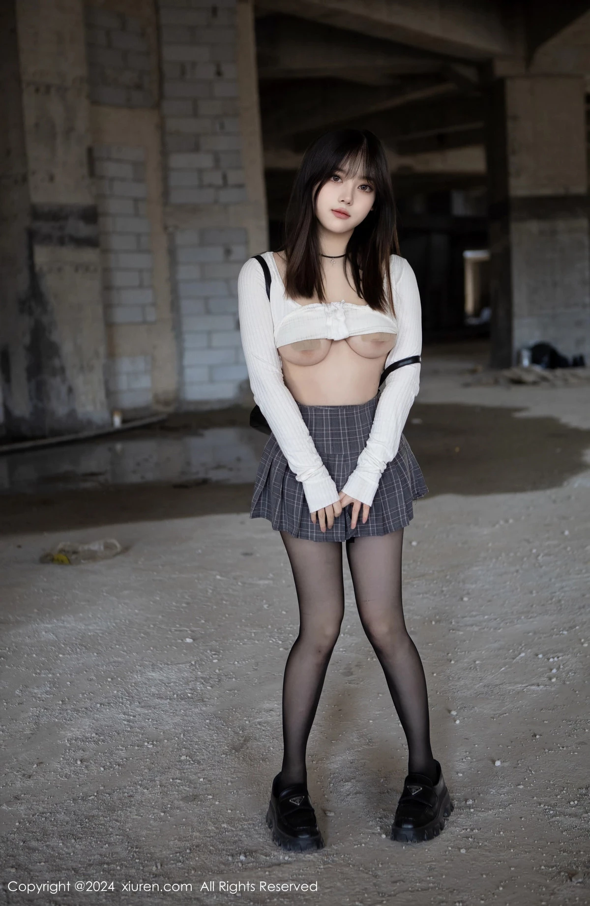 [秀人网] 2024.04.23 No.8439 豆瓣酱 美腿黑丝  第6张
