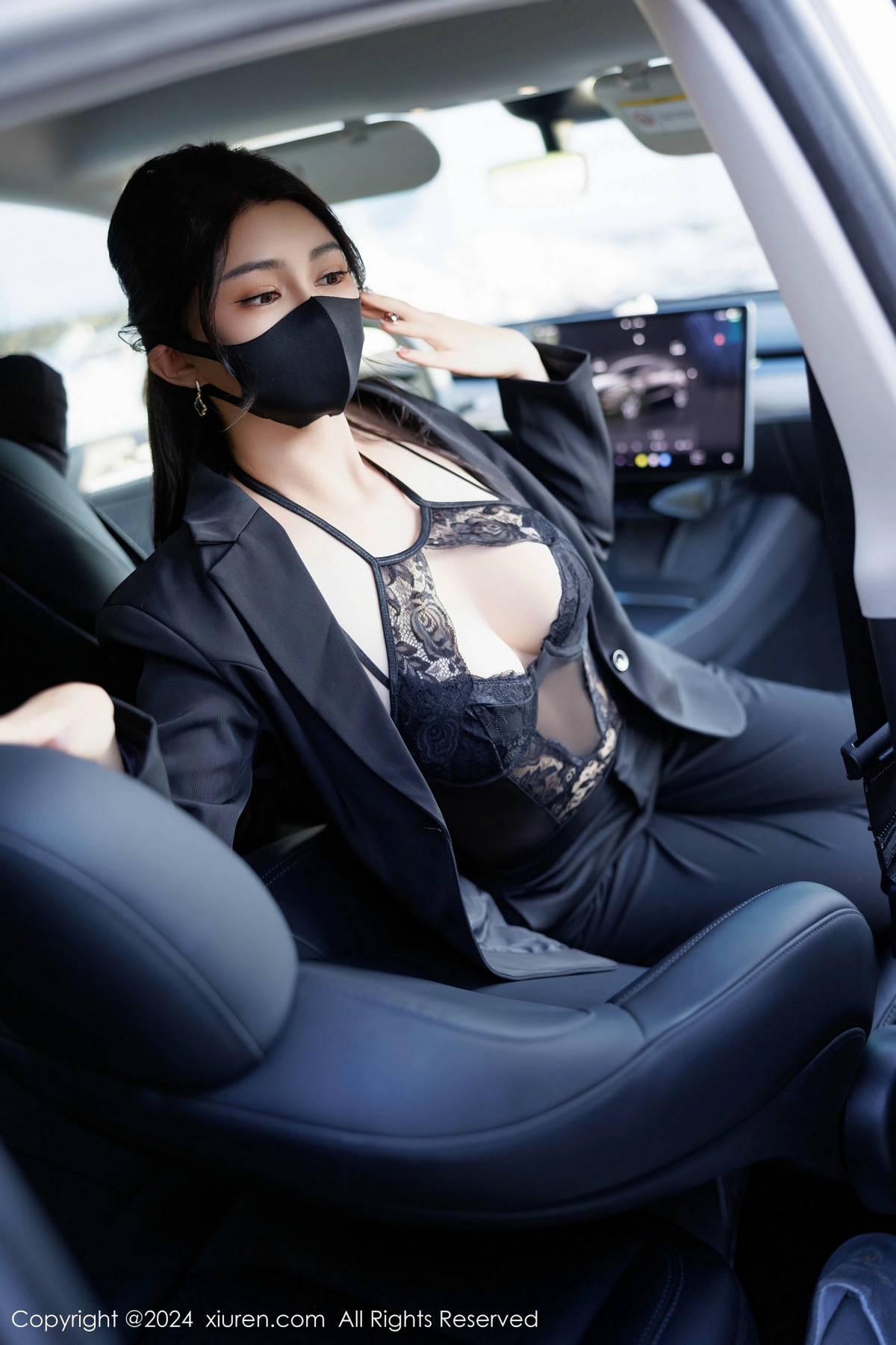 [秀人网] 2024.11.06 No.9405 凯竹Quinn 黑丝美腿  第22张