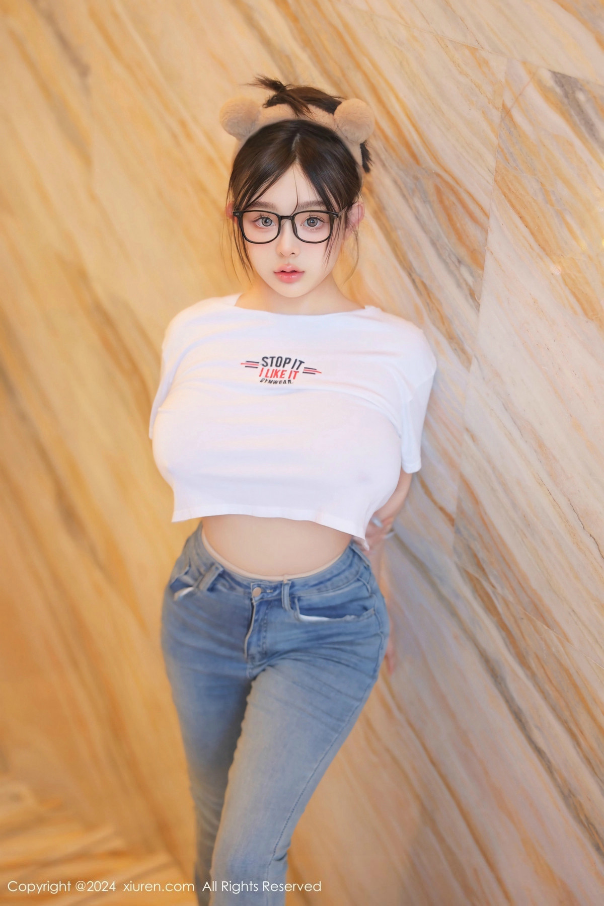 [秀人网] 2024.07.05 No.8809 娜娜子yy 翘臀美腿  第3张