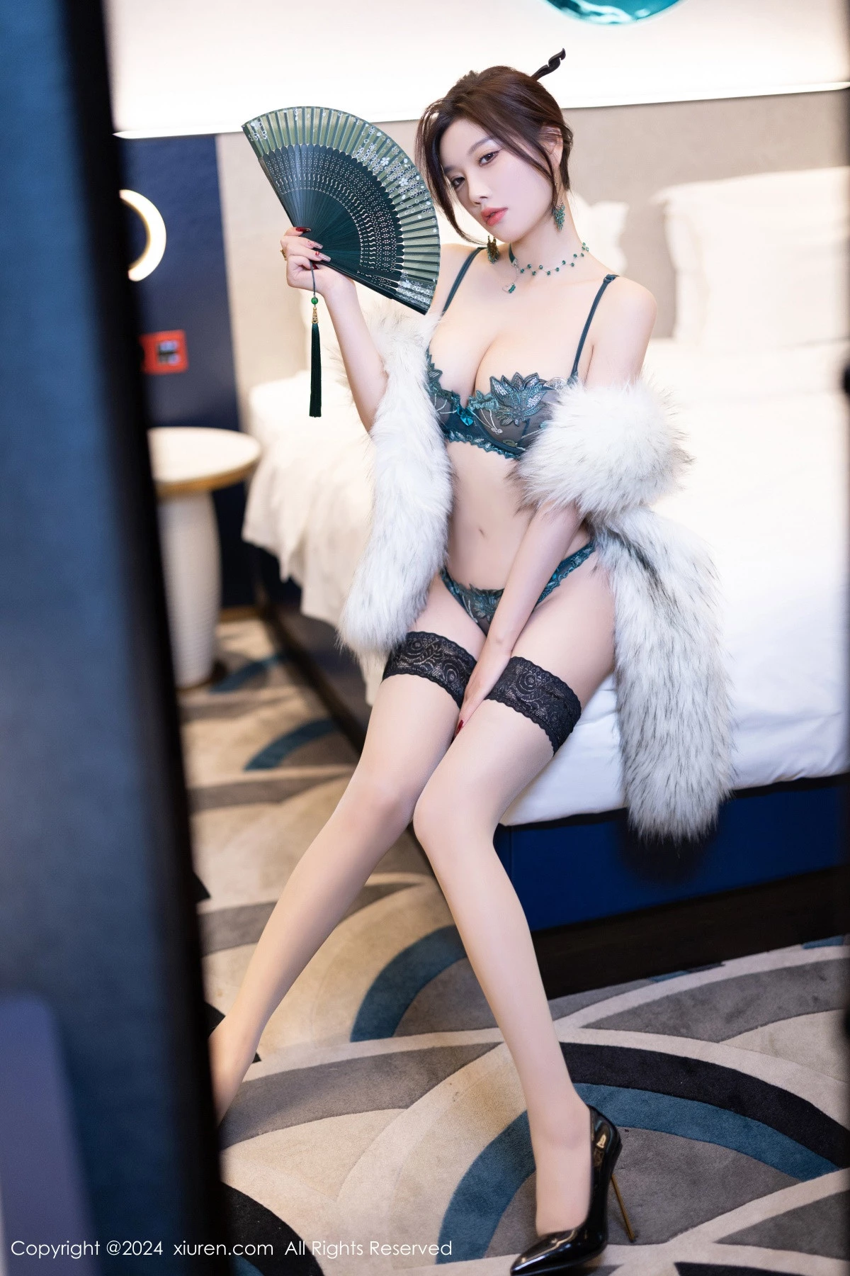 [秀人网] 2024.09.14 No.9165 杨晨晨Yome 黑丝美腿  第61张