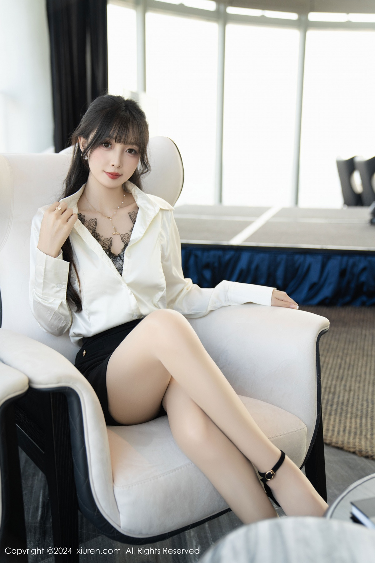 [秀人网] 2024.09.30 No.9237 林星阑 黑丝美腿  第35张