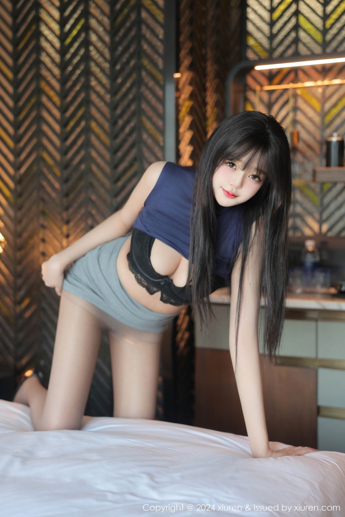 [秀人网] 2024.09.30 No.9233 柚柚小奶瓶 美腿短裙  第36张