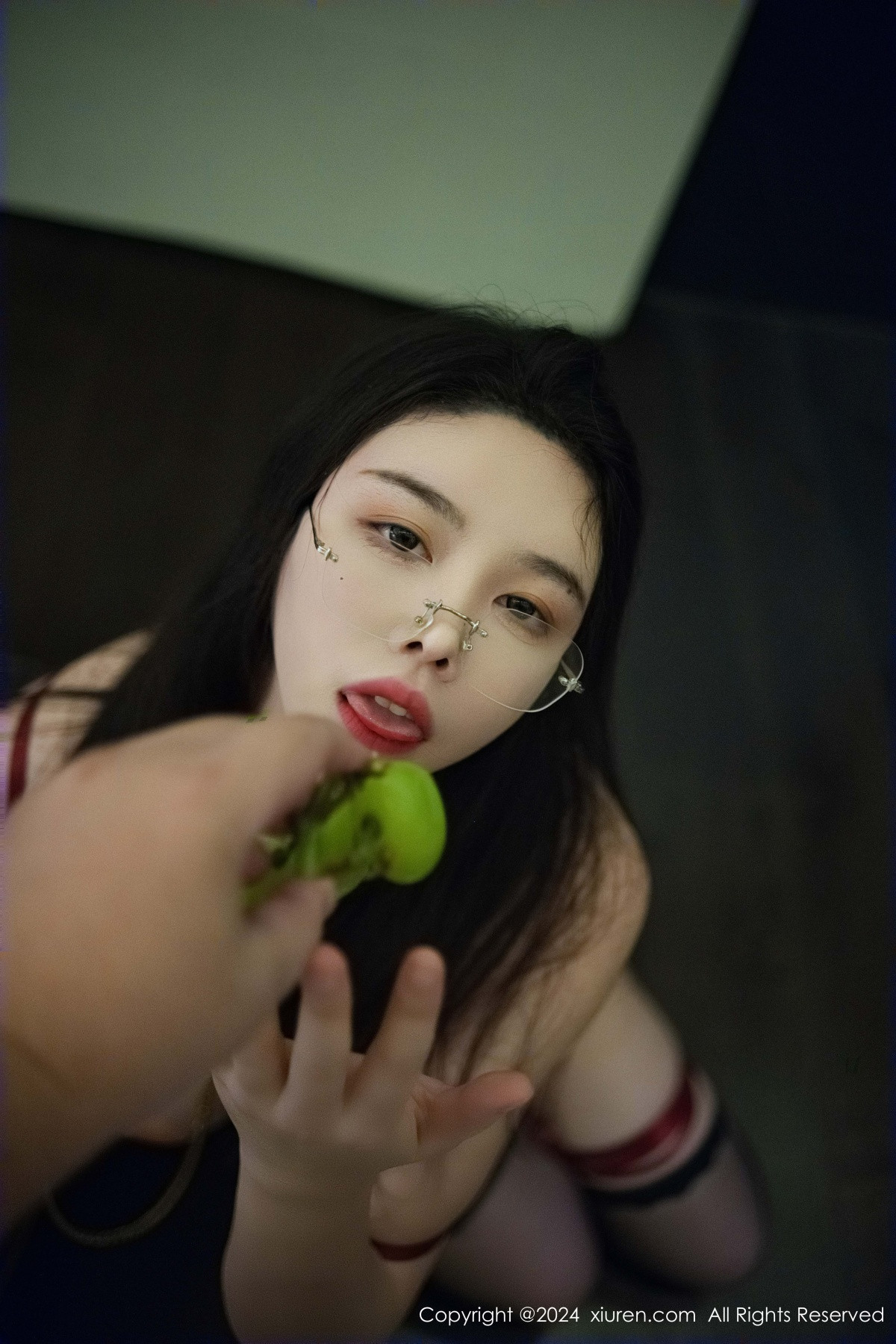 [秀人网] 2024.10.15 No.9287 樱桃小犊子 黑丝美臀  第36张