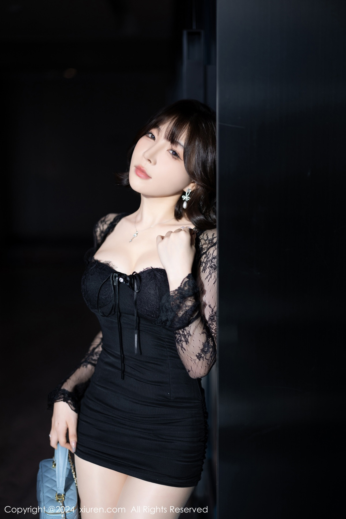 [秀人网] 2024.08.21 No.9048 徐莉芝Booty 时尚美腿  第8张