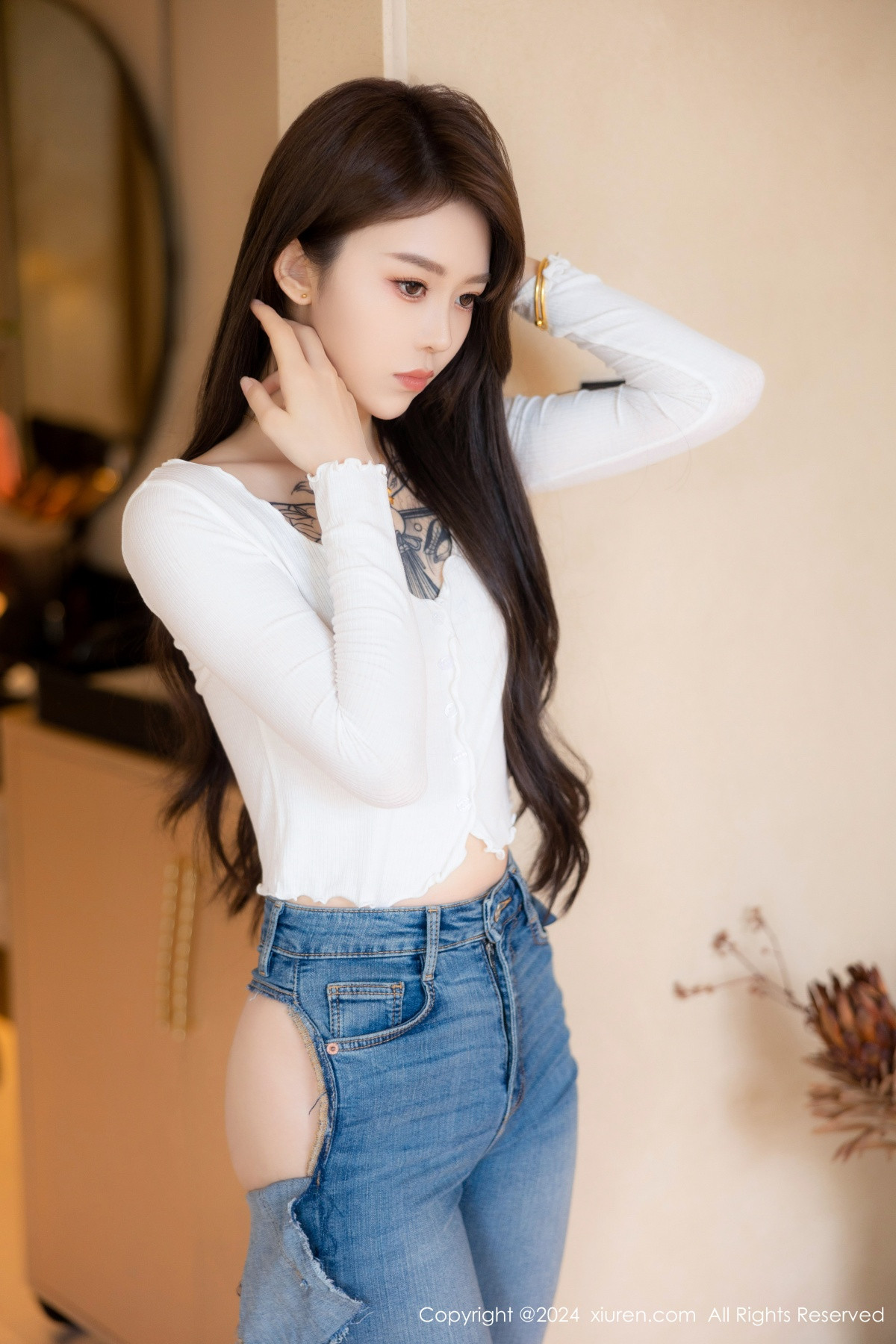 [秀人网] 2024.06.21 No.8740 奶瓶. 美腿性感  第14张