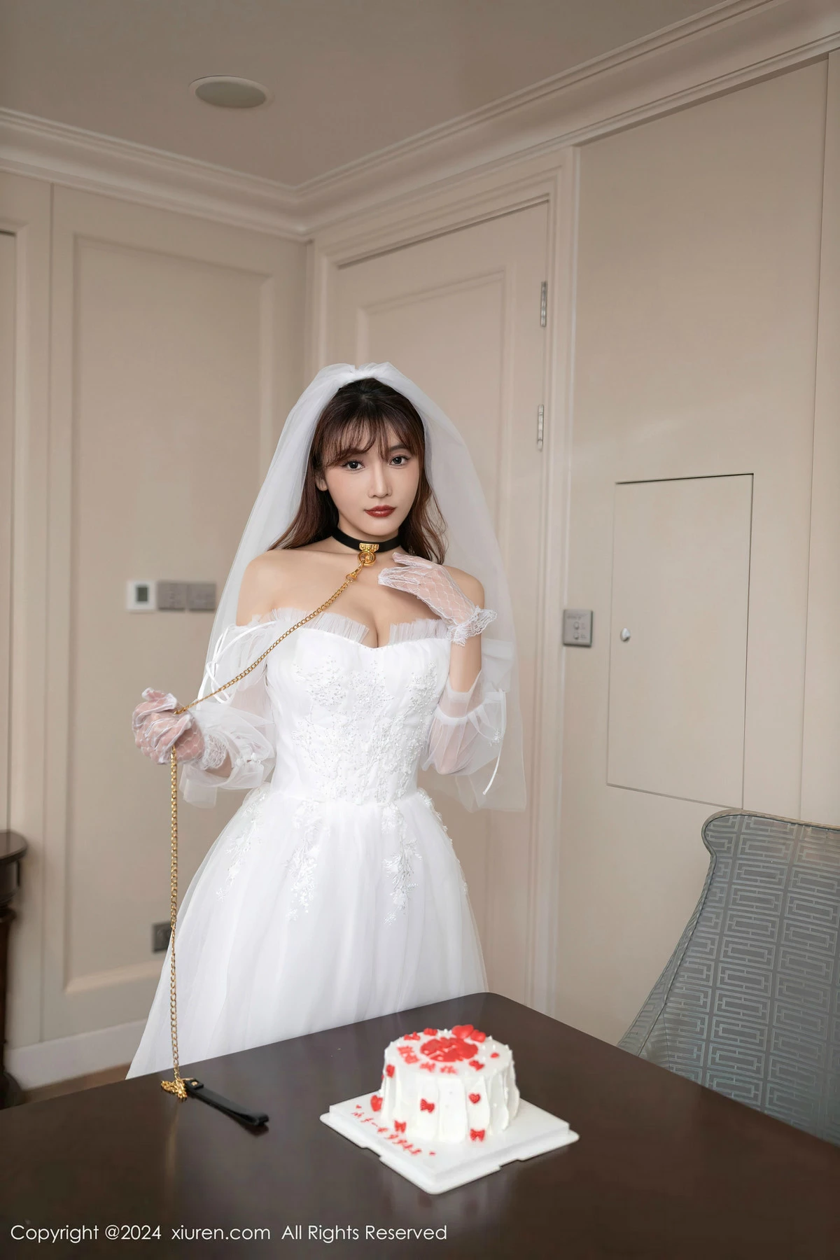 [秀人网] 2024.04.18 No.8418 陆萱萱 丝袜美腿  第8张