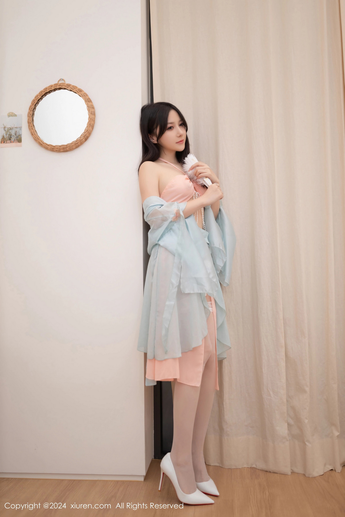 [秀人网] 2024.08.30 No.9093 鱼子酱Fish 丝袜美腿  第7张