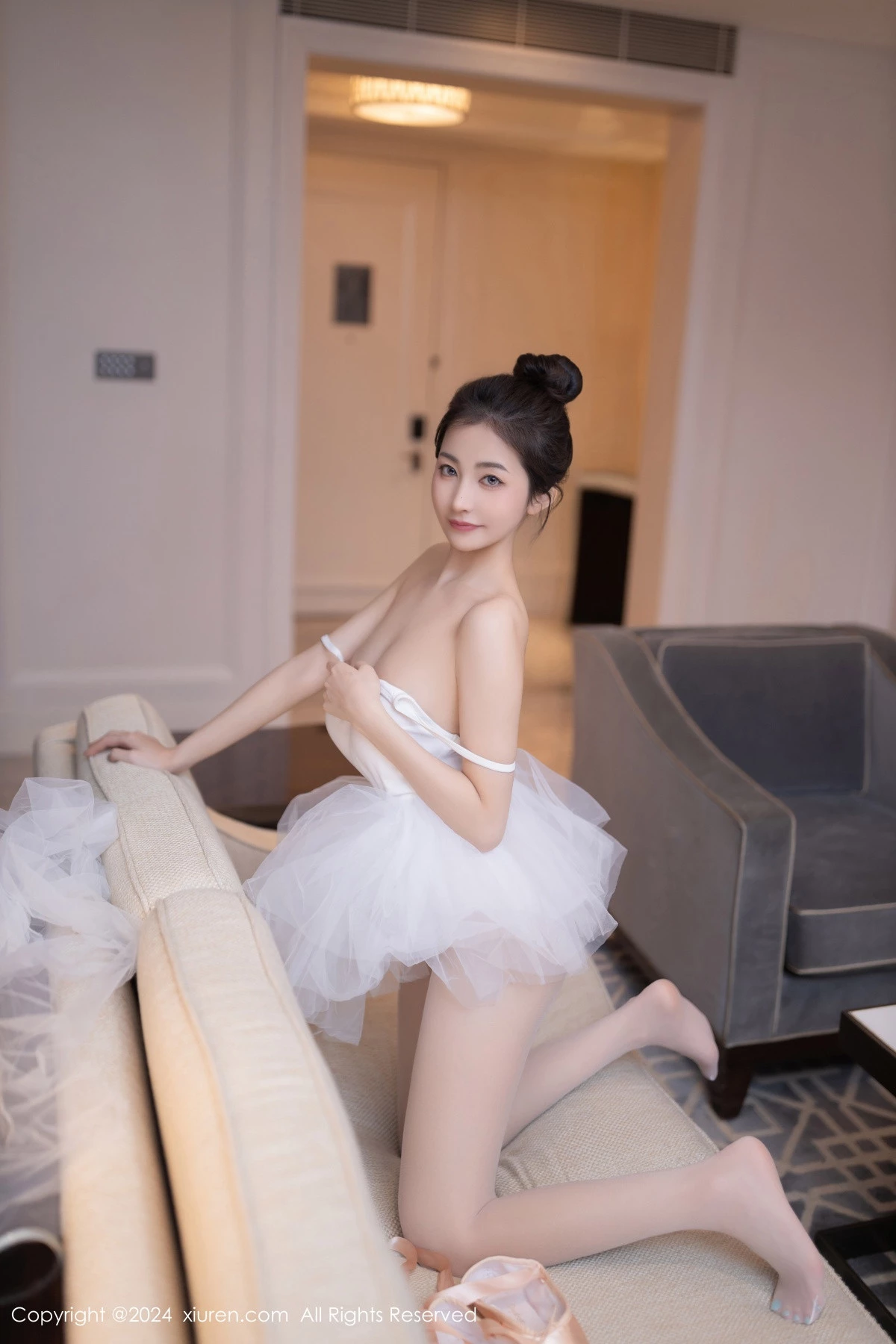 [秀人网] 2024.06.05 No.8657 鱼尾fish 丝袜美腿  第38张