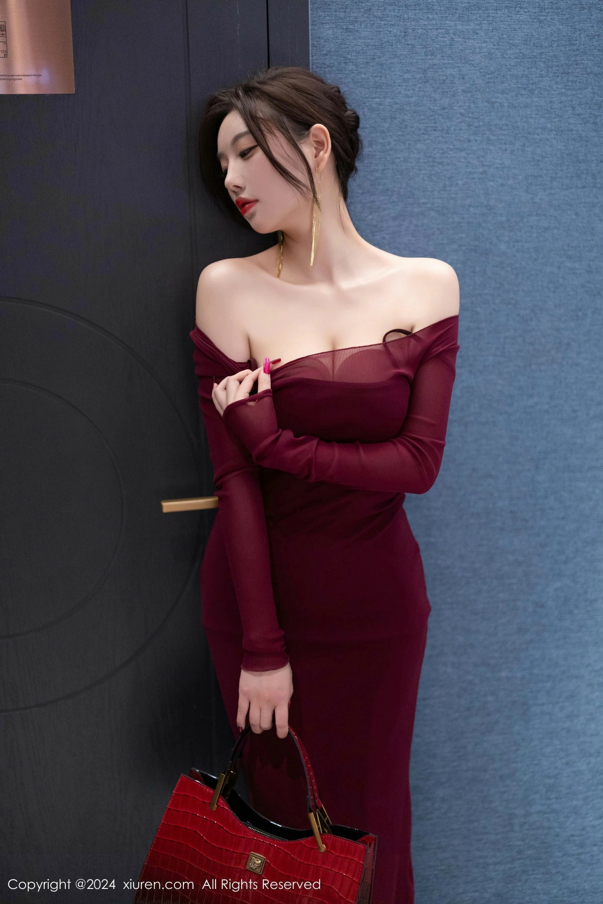 [秀人网] 2024.10.25 No.9348 杨晨晨Yome 丝袜美腿  第23张