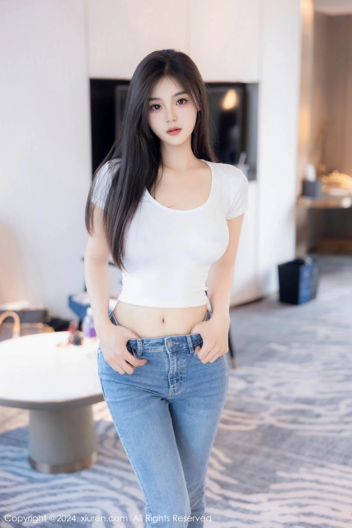 [秀人网] 2024.04.29 No.8467 周周不吃香菜 新人牛仔裤  第67张