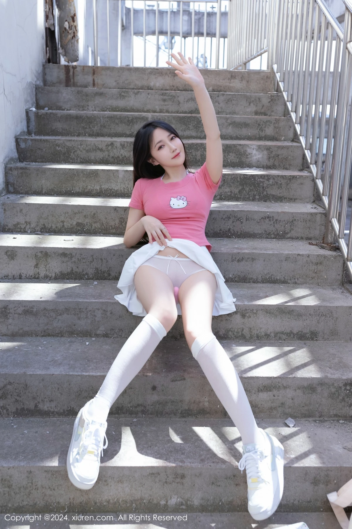 [秀人网] 2024.04.26 No.8457 鱼子酱Fish 天台少女  第24张