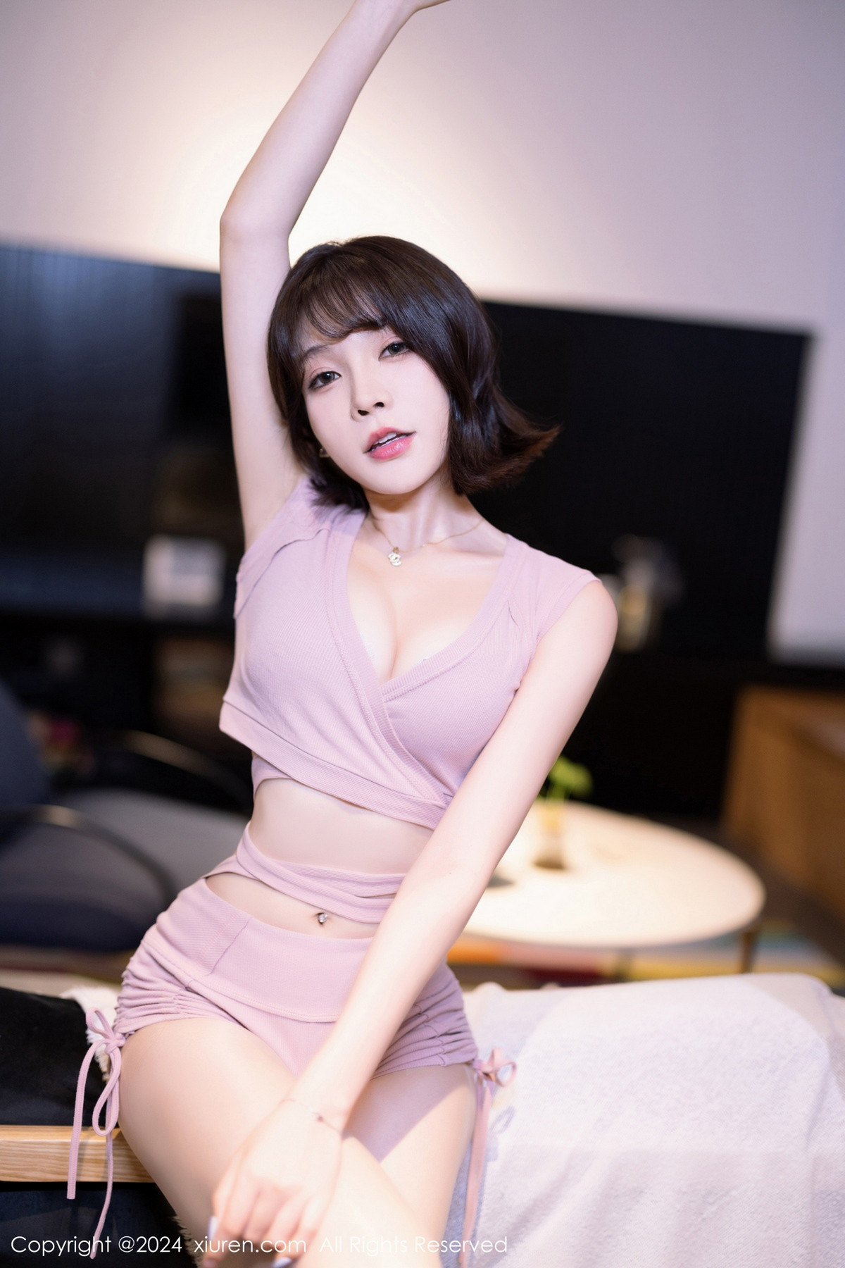 [秀人网] 2024.07.10 No.8836 徐莉芝Booty 丝袜美臀  第12张