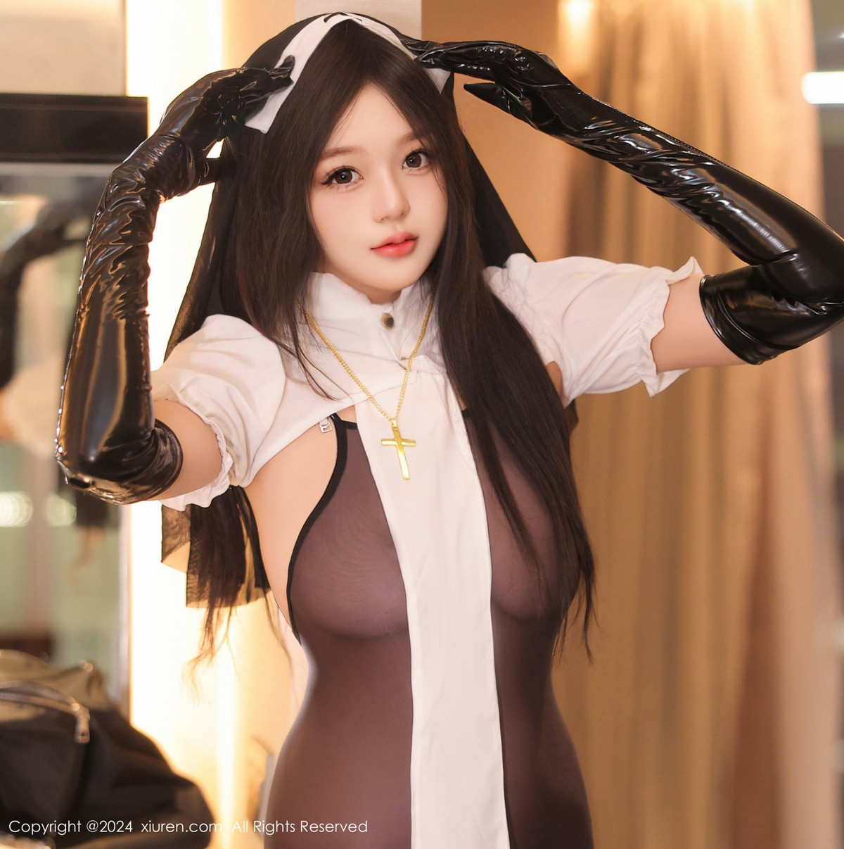[秀人网] 2024.09.13 No.9152 柚柚小奶瓶 黑丝美腿  第5张