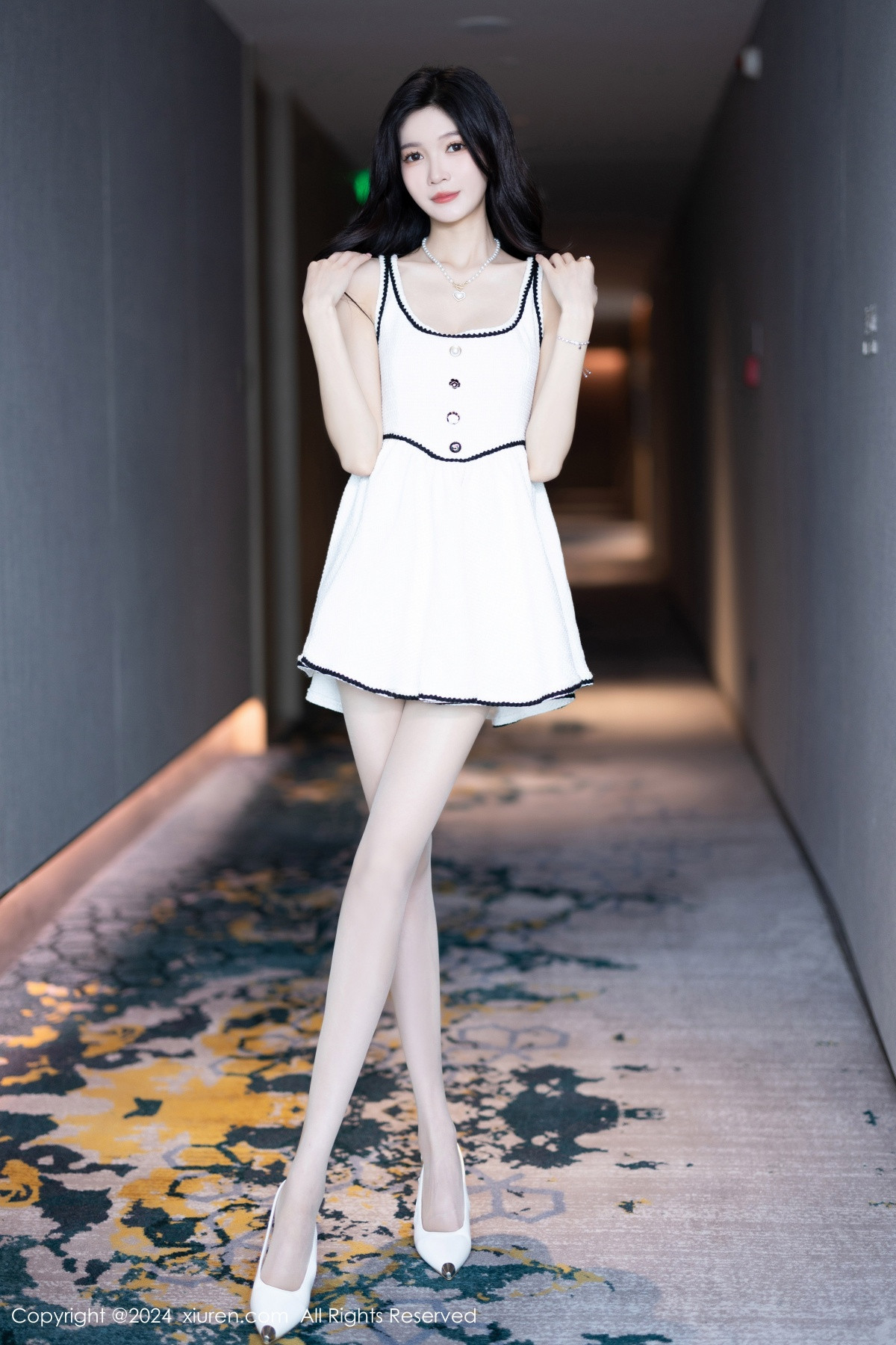 [秀人网] 2024.07.15 No.8861 程程程- 丝袜美腿  第2张