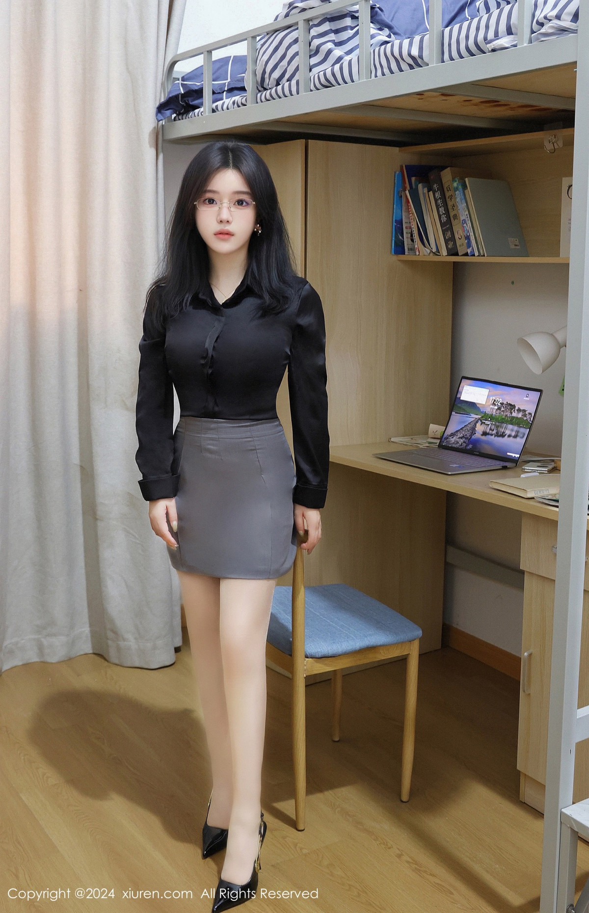 [秀人网] 2024.06.07 No.8674 小薯条nienie 丝袜美腿  第11张