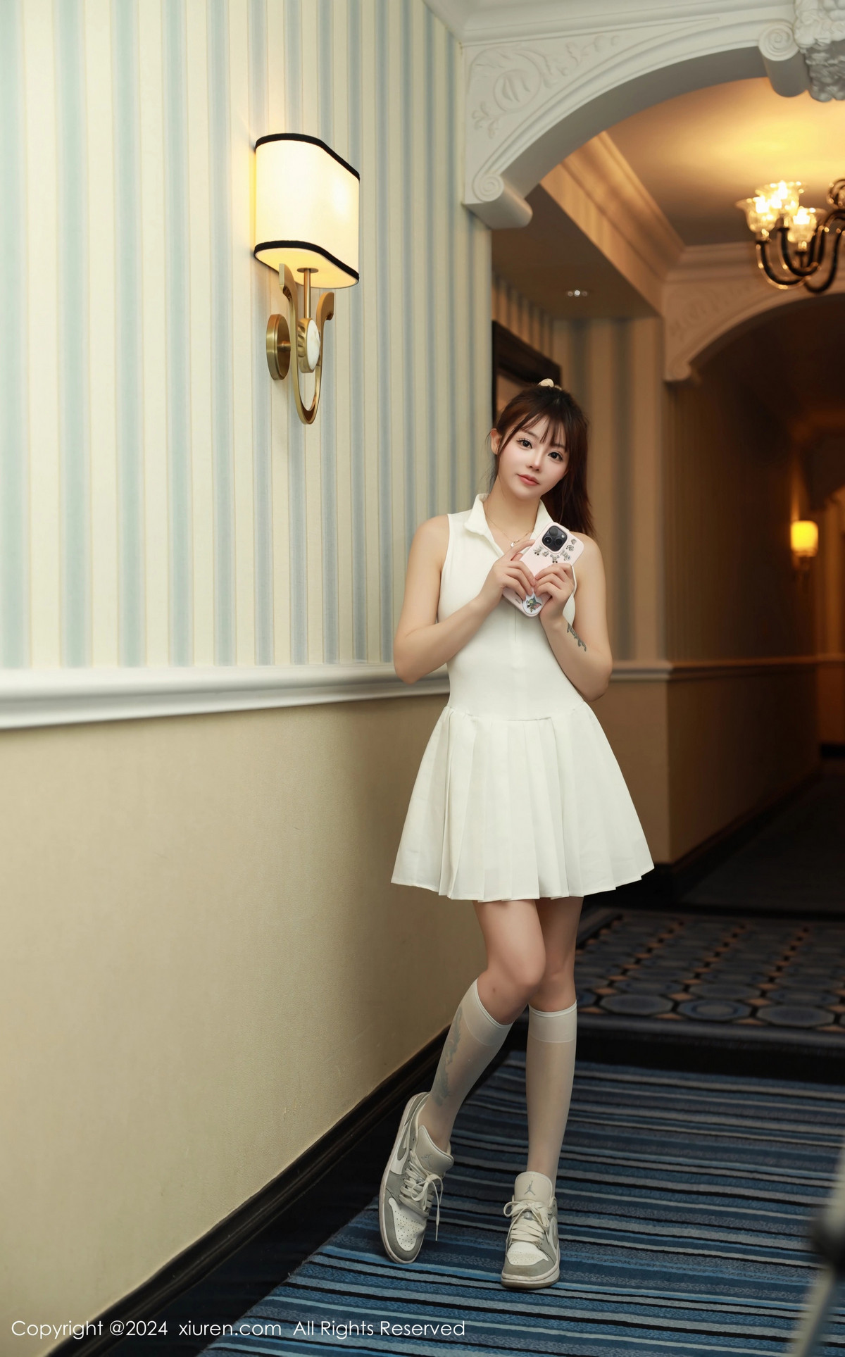 [秀人网] 2024.06.12 No.8685 佘贝拉Bella 美腿性感  第7张