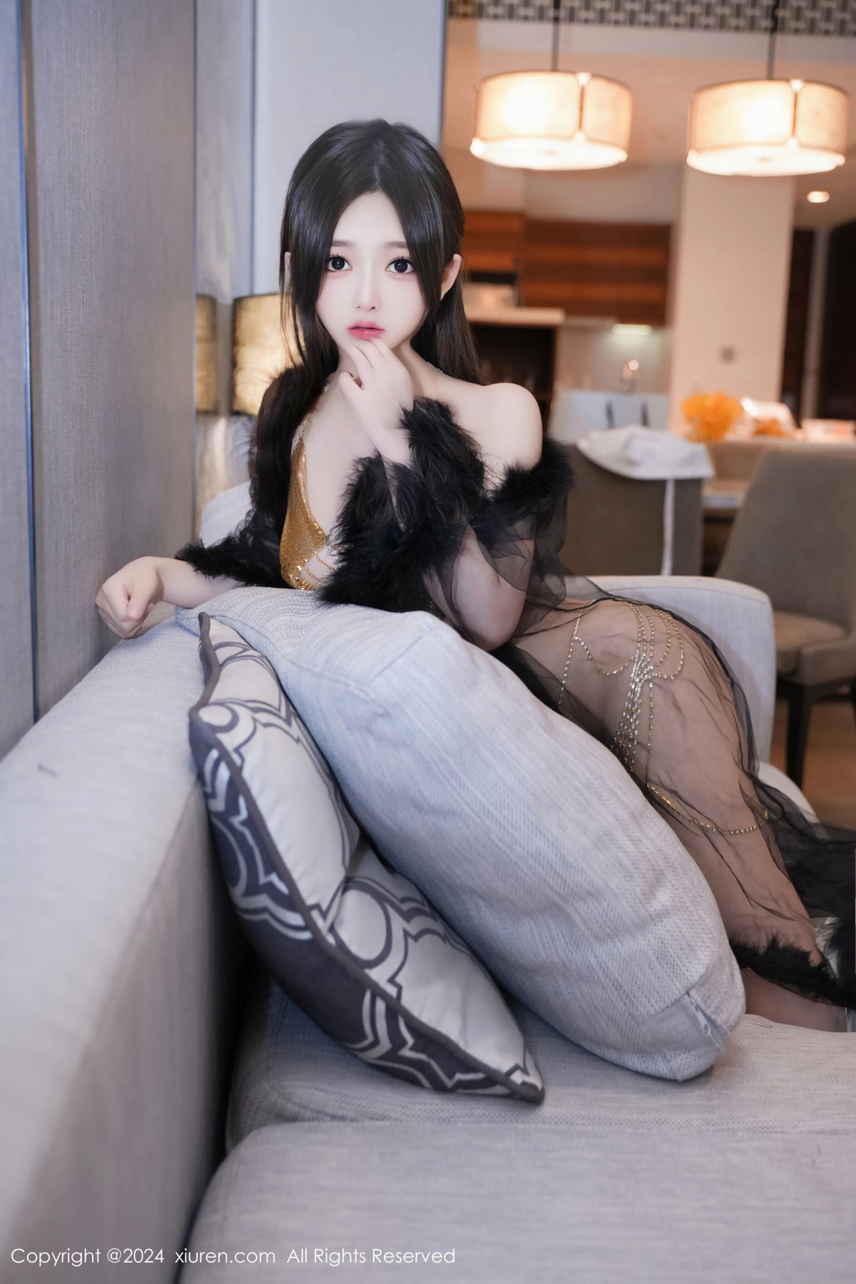 [秀人网] 2024.06.12 No.8686 奶茶味的包子 美腿性感  第53张