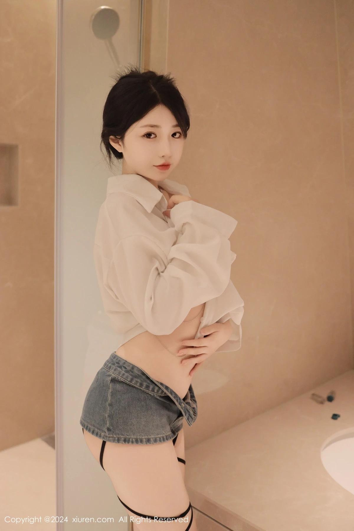[秀人网] 2024.04.16 No.8400 陈小花 美胸性感  第11张