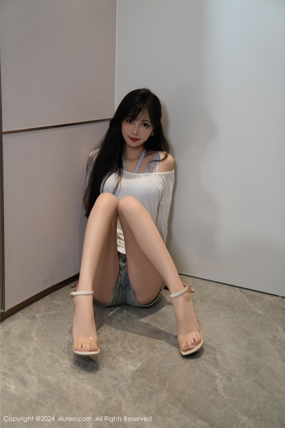 [秀人网] 2024.09.26 No.9215 林星阑 美腿性感  第36张