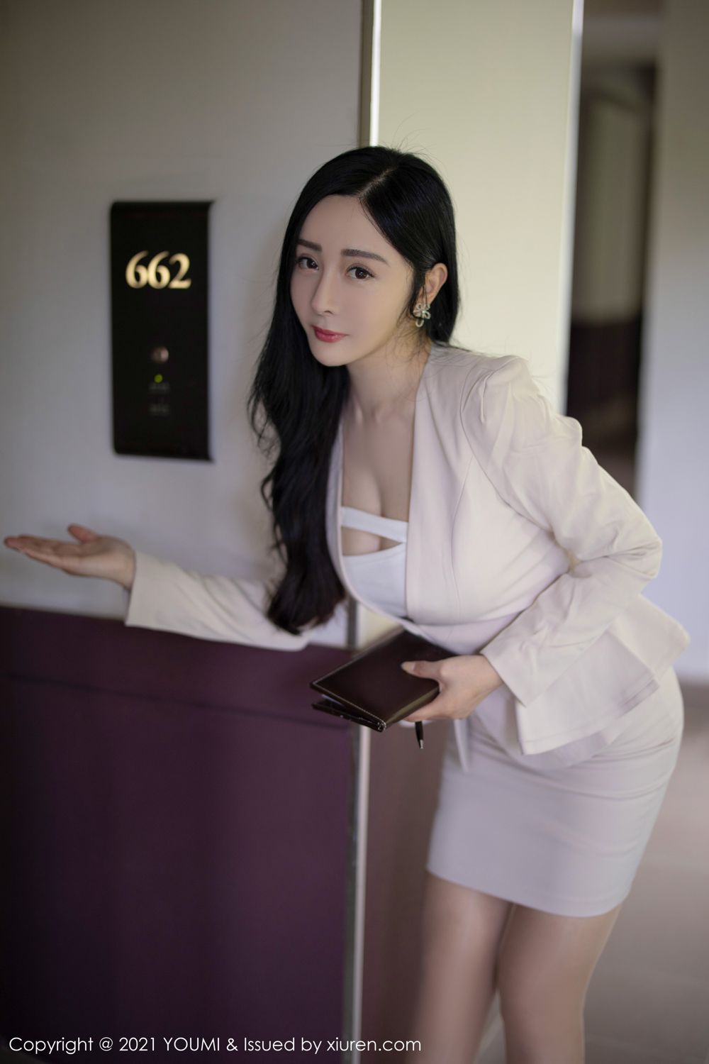 [YOUMI]高清写真图 2021.09.18 VOL.695 允薾  第2张