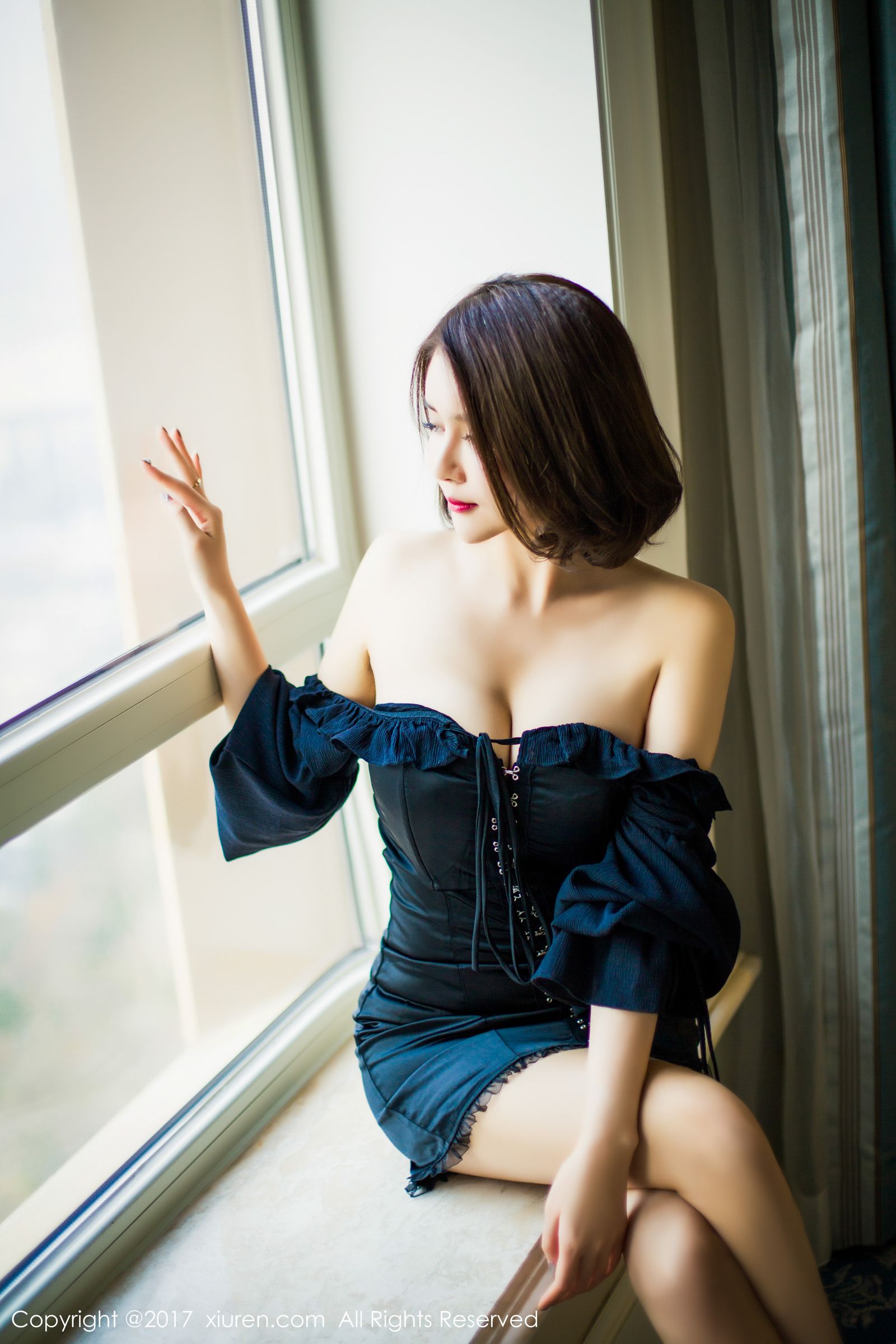 女神廿十妩媚出击 白色如花黑色典雅  第35张