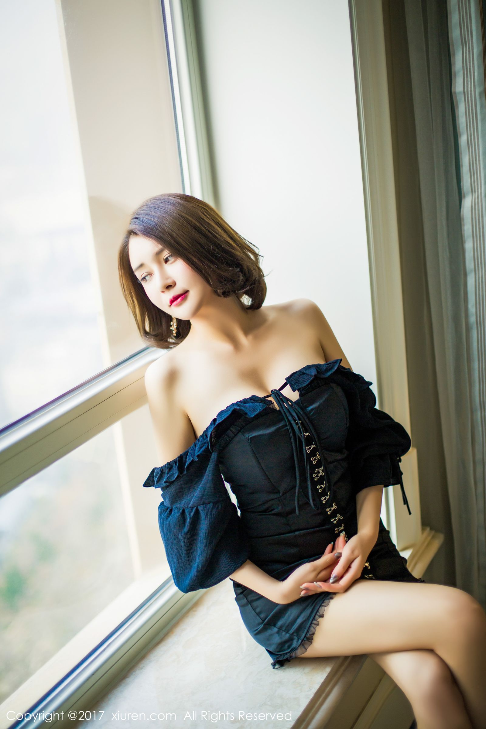 女神廿十妩媚出击 白色如花黑色典雅  第34张