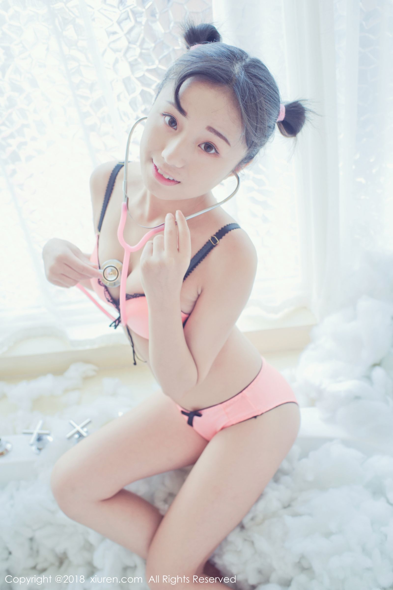 日系美女仓井优香 粉色内衣与听诊器  第11张