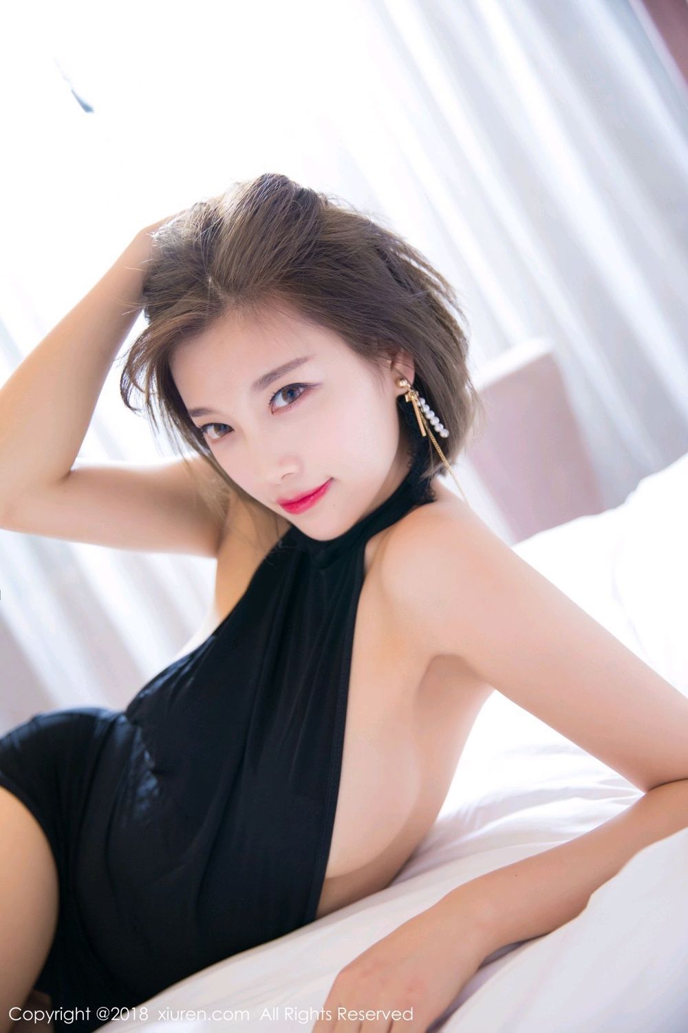 甜美女神杨晨晨sugar 白色吊裙缭姿镶银纹  第44张