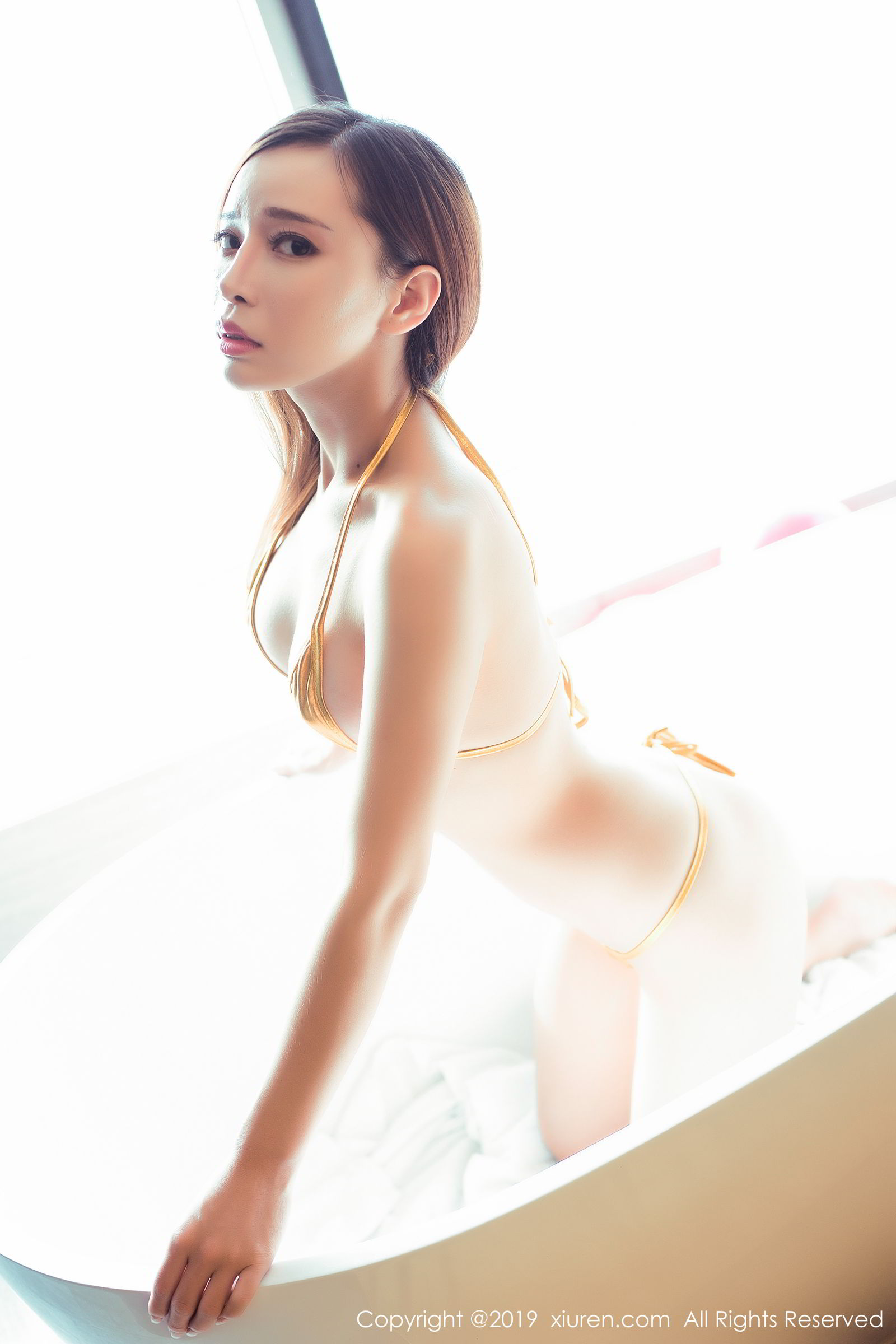 倾城佳人艾小青 粉色蕾丝女仆装  第8张