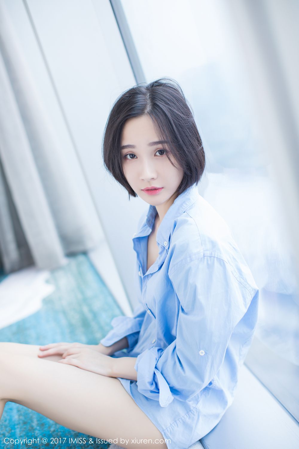 模特Livia如仙女下凡 水润清新诗情画意  第27张
