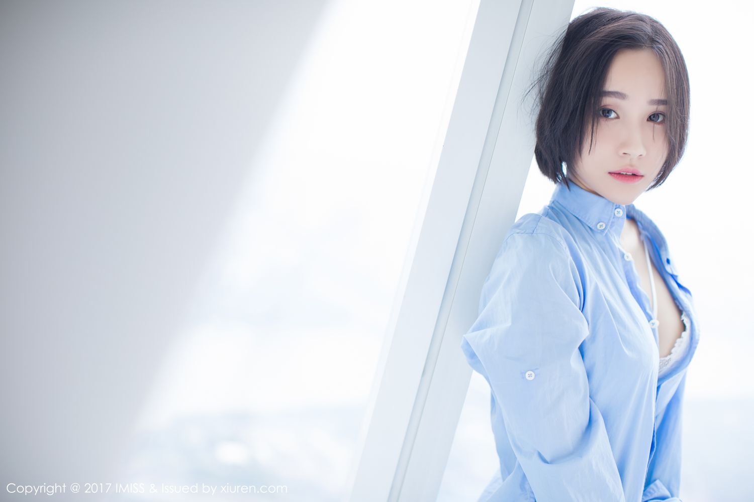 模特Livia如仙女下凡 水润清新诗情画意  第21张