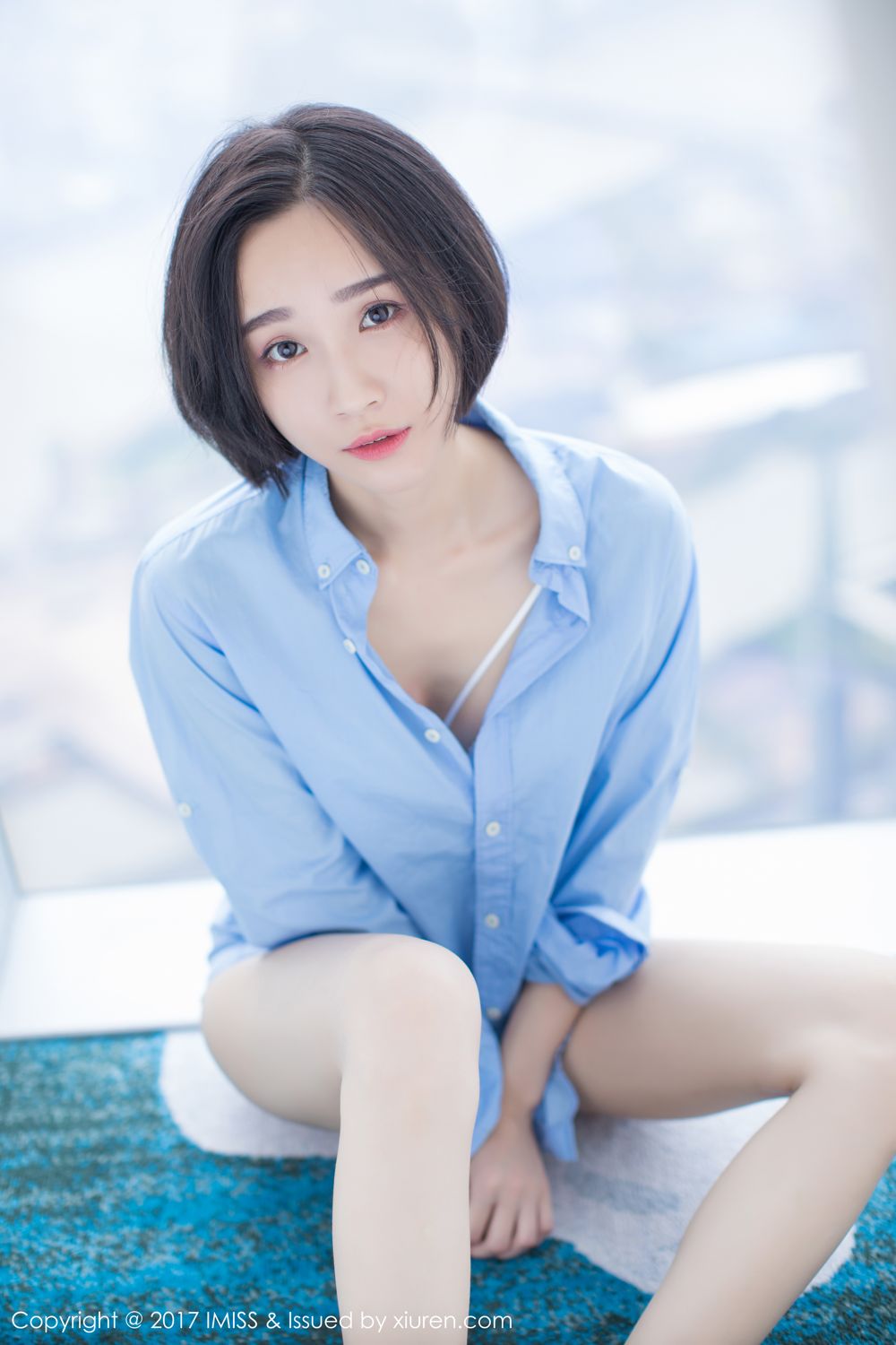 模特Livia如仙女下凡 水润清新诗情画意  第24张