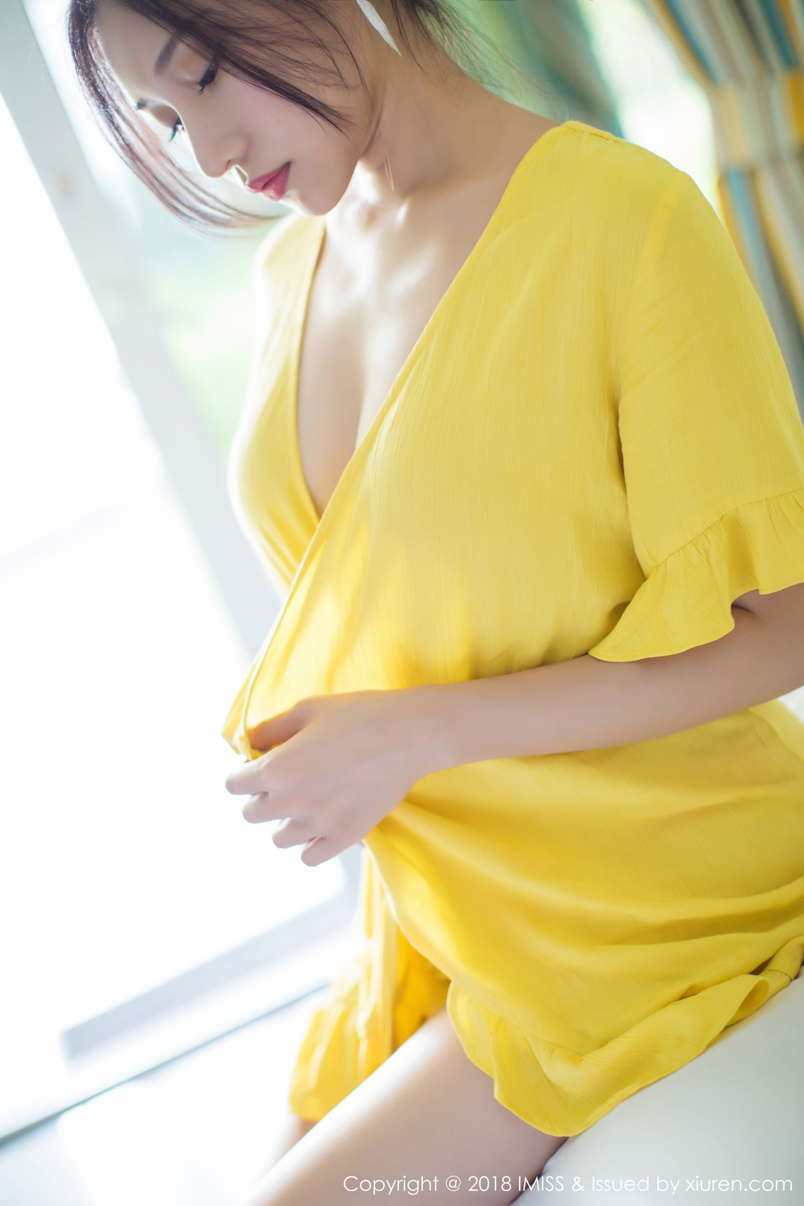 气质模特小狐狸Sica 黄与粉色服饰蕾丝袜  第2张