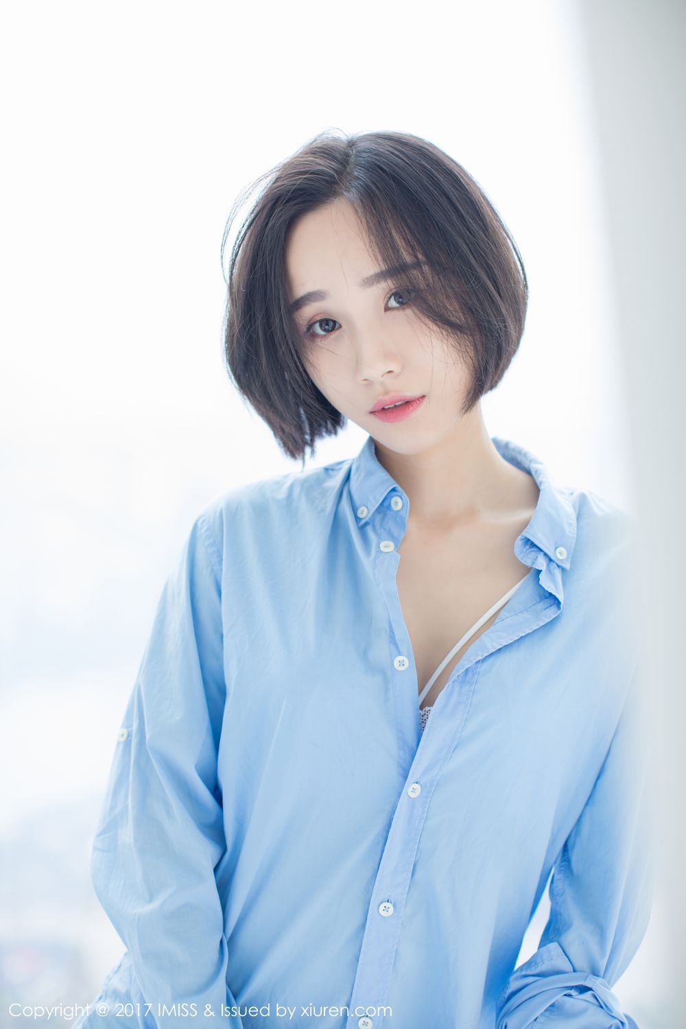 模特Livia如仙女下凡 水润清新诗情画意  第16张