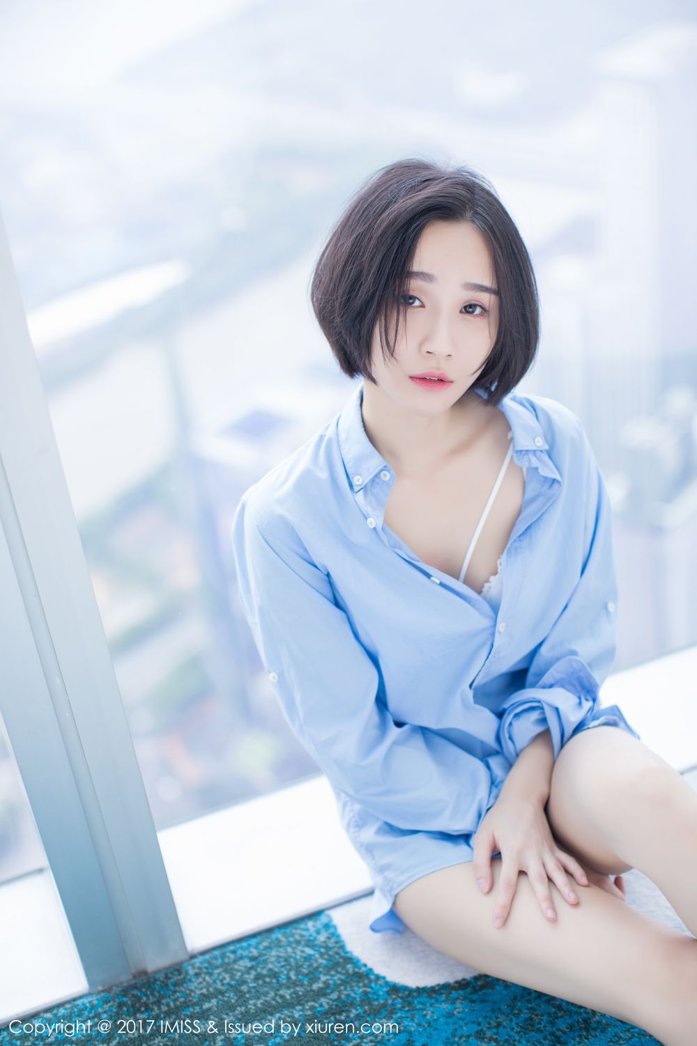 模特Livia如仙女下凡 水润清新诗情画意  第22张